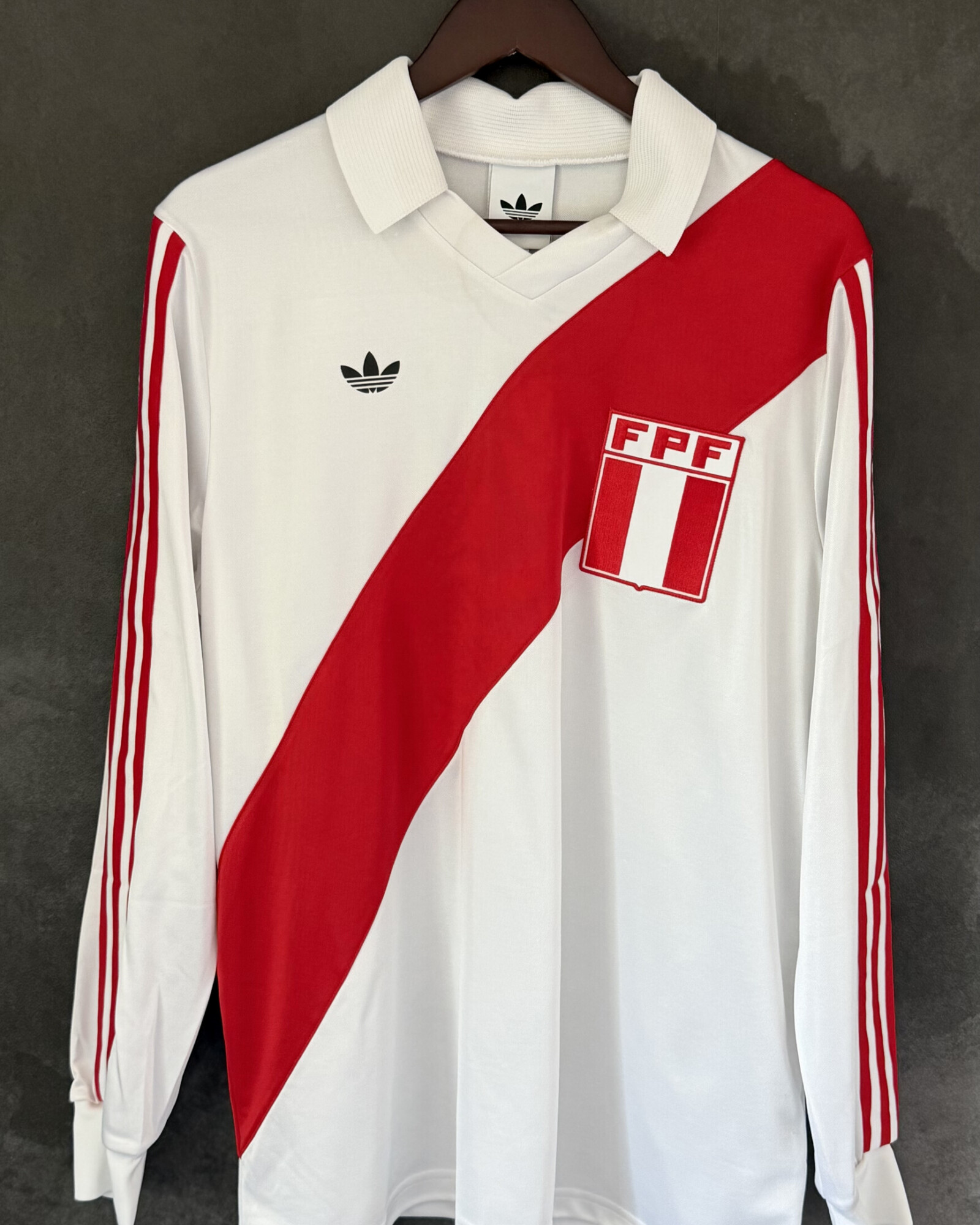 Peru 1978 (2025 Re-issue) Home Large 9/10 BNWT