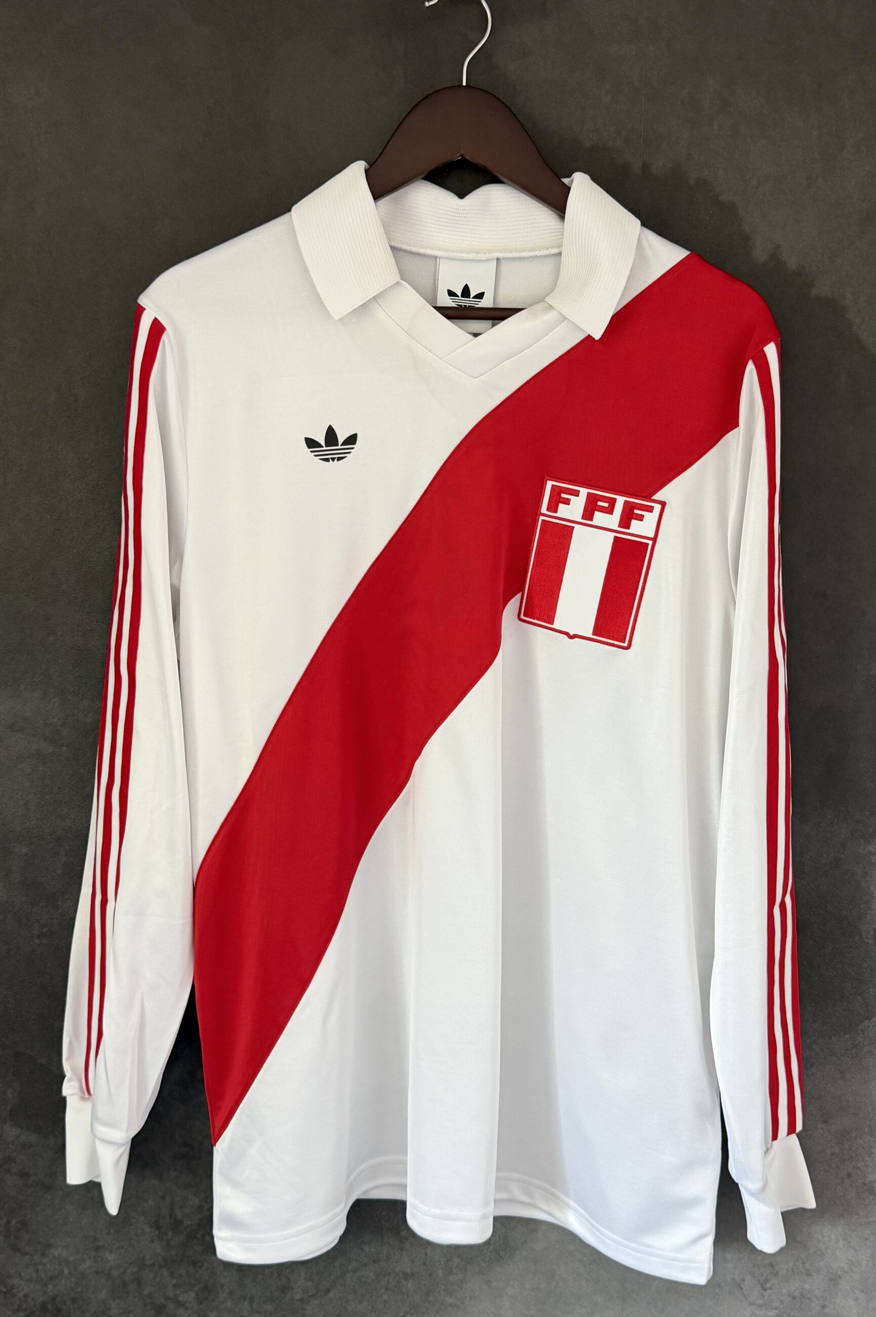 Peru 1978 (2025 Re-issue) Home Large 9/10 BNWT