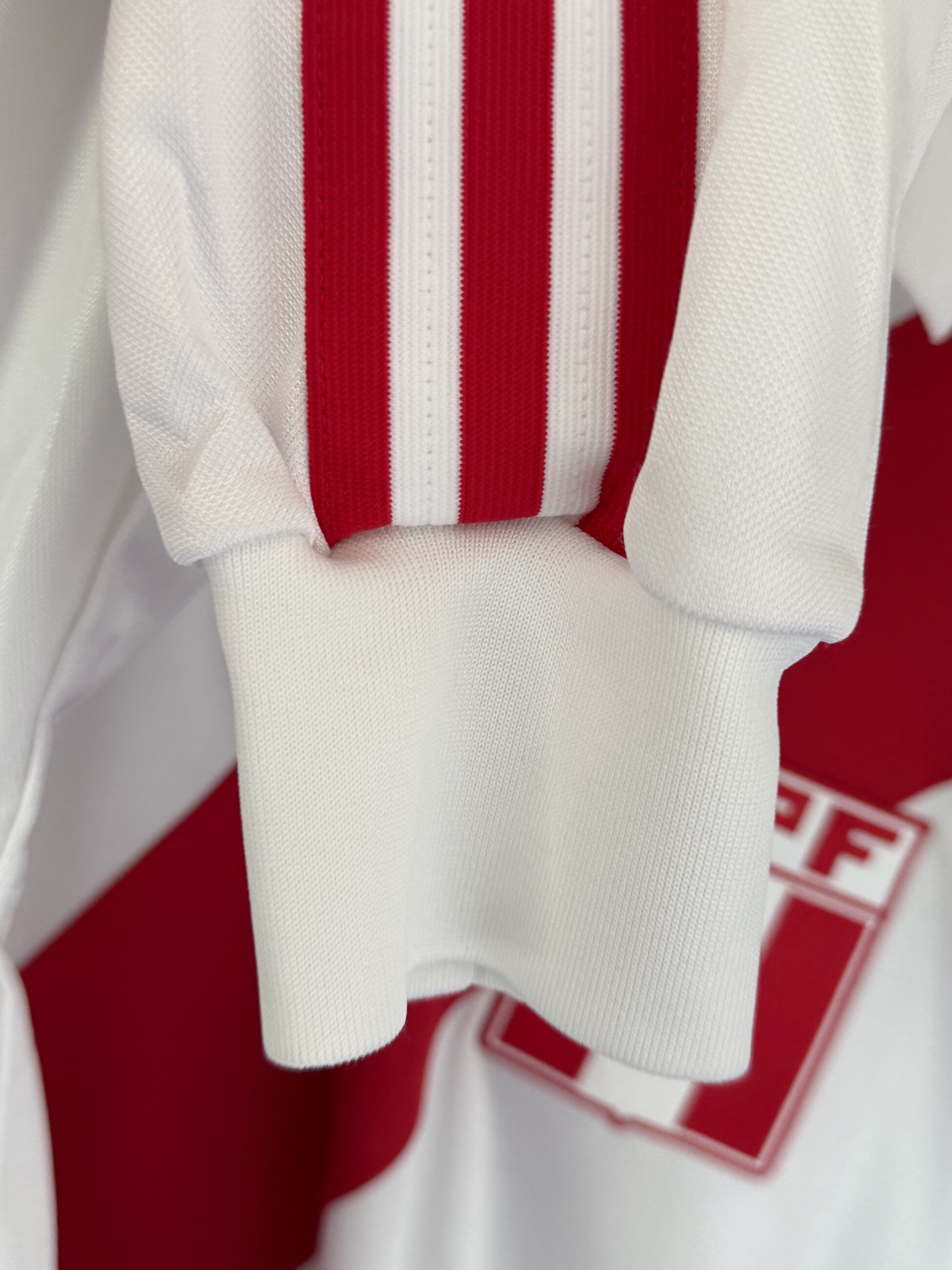 Peru 1978 (2025 Re-issue) Home Large 9/10 BNWT view 10