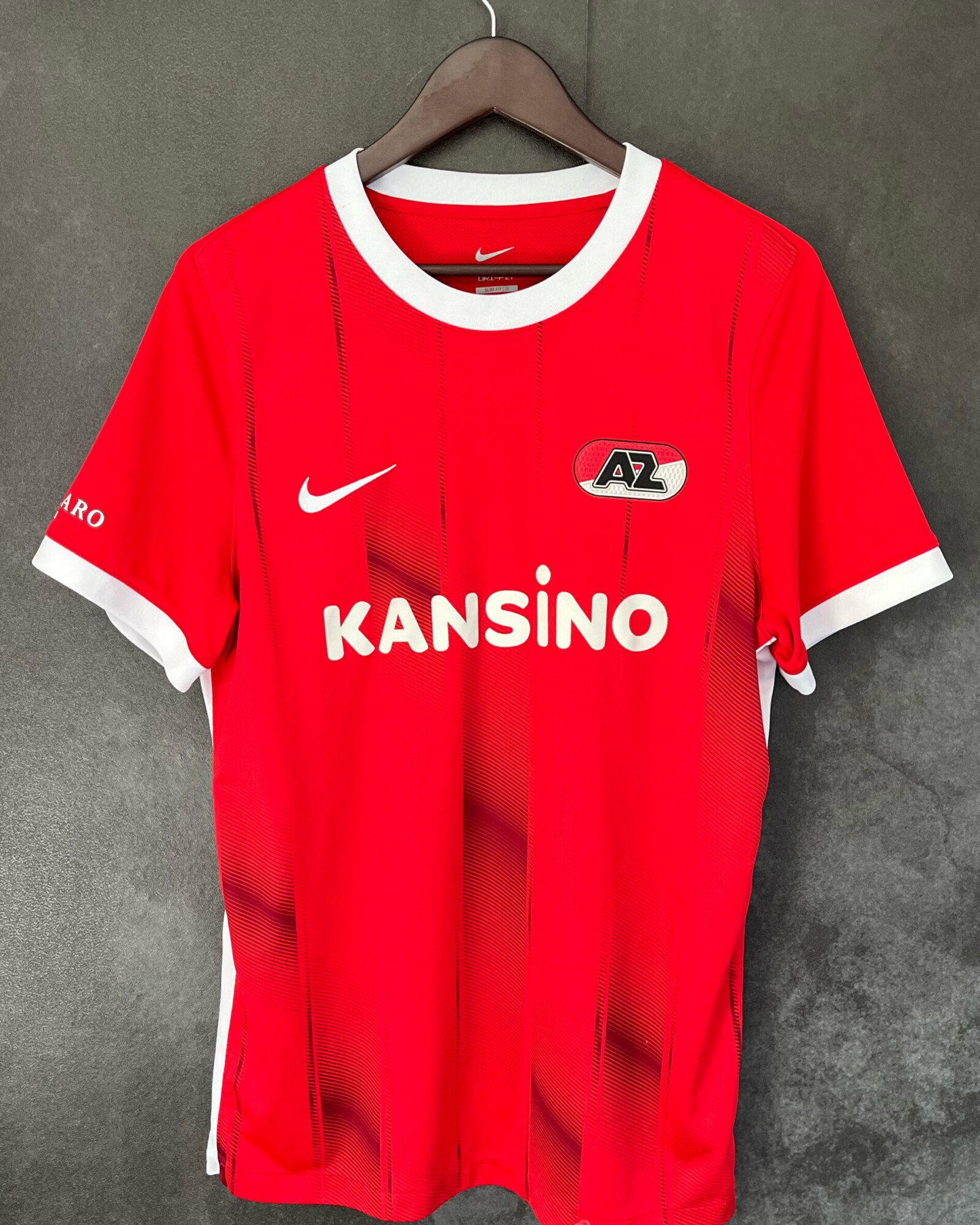 AZ Alkmaar 2022/23 Home BUFFEL 9 Large 9/10