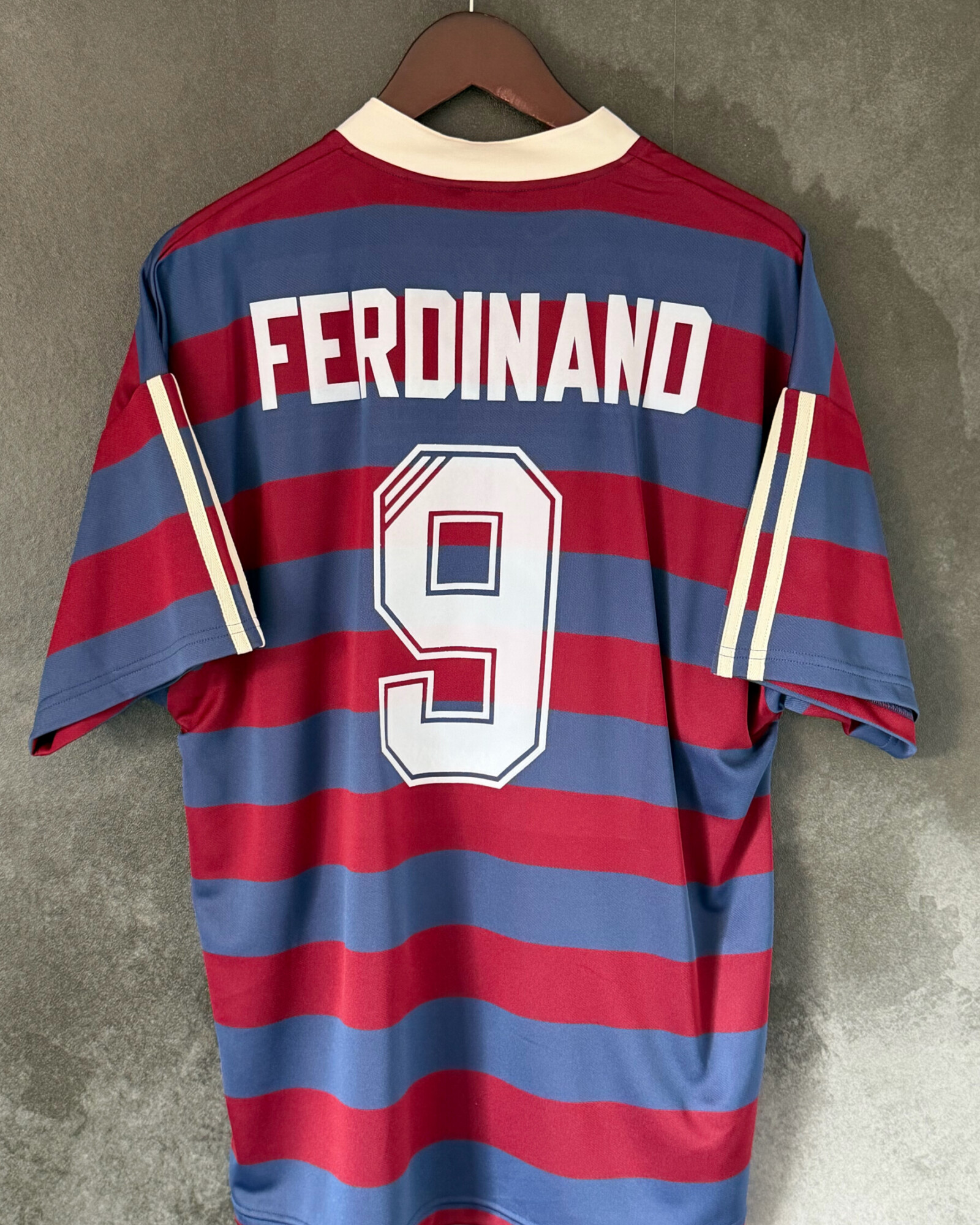 Newcastle United 1995/96 Away (2025) FERDINAND 9 Large 10/10 BNWT
