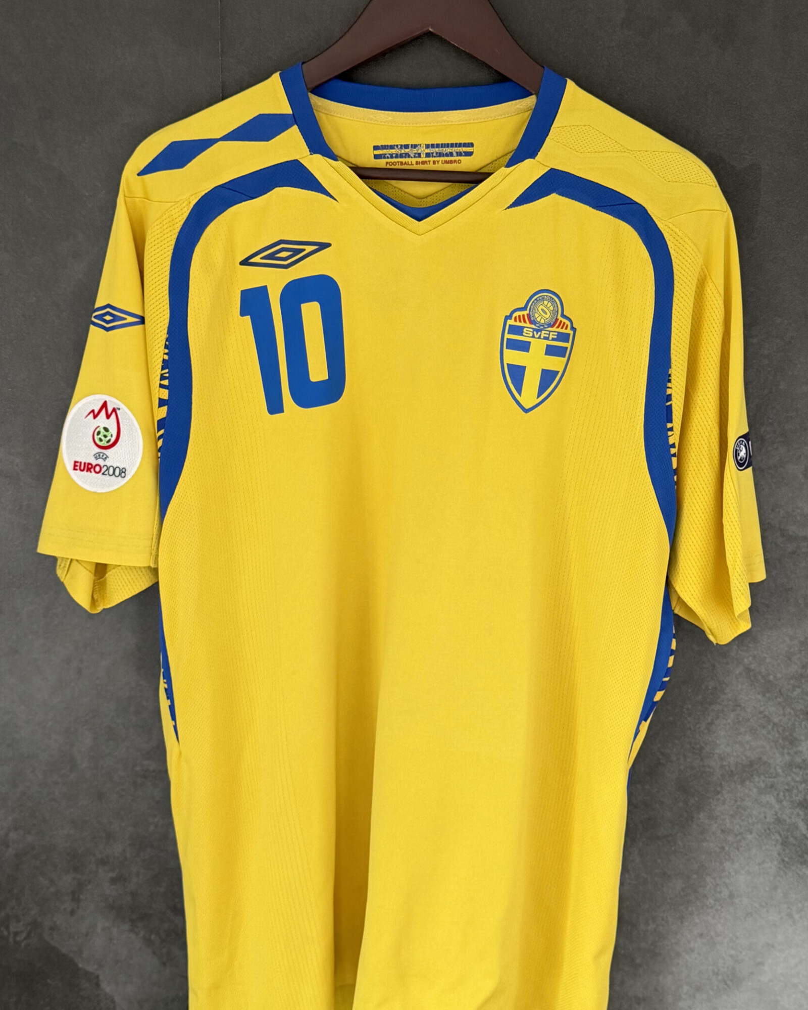 Sweden 2008 Home IBRAHIMOVIC 10 XL 8/10