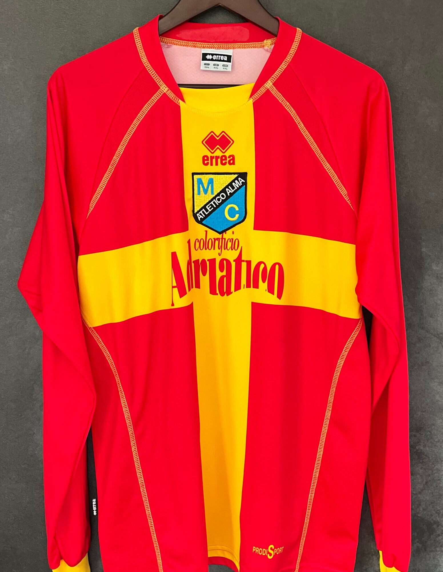 Atlético Alma Early 2000s Away Large 9/10