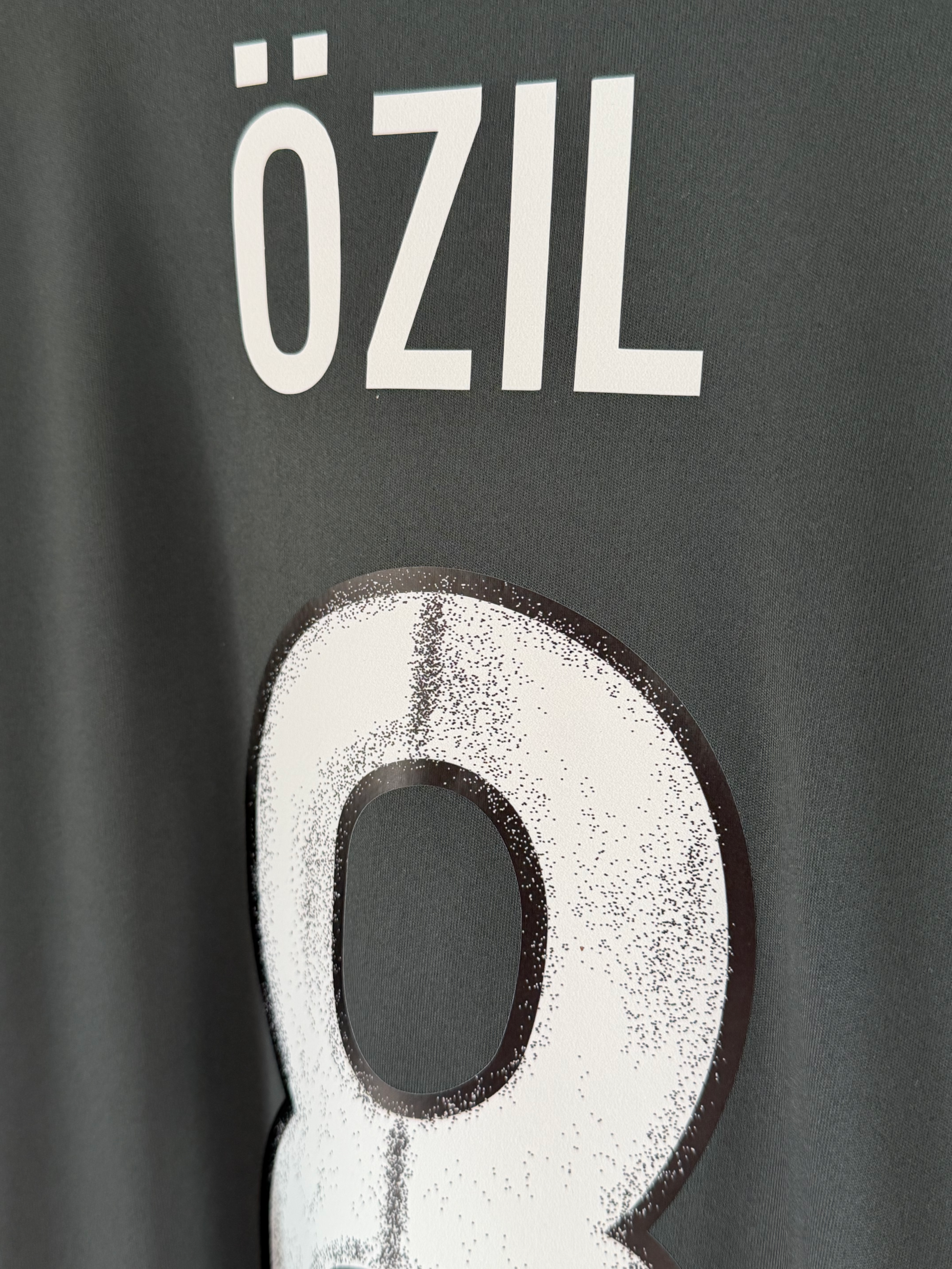Germany 2016 Away ÖZIL 8 XL 9/10 view 3