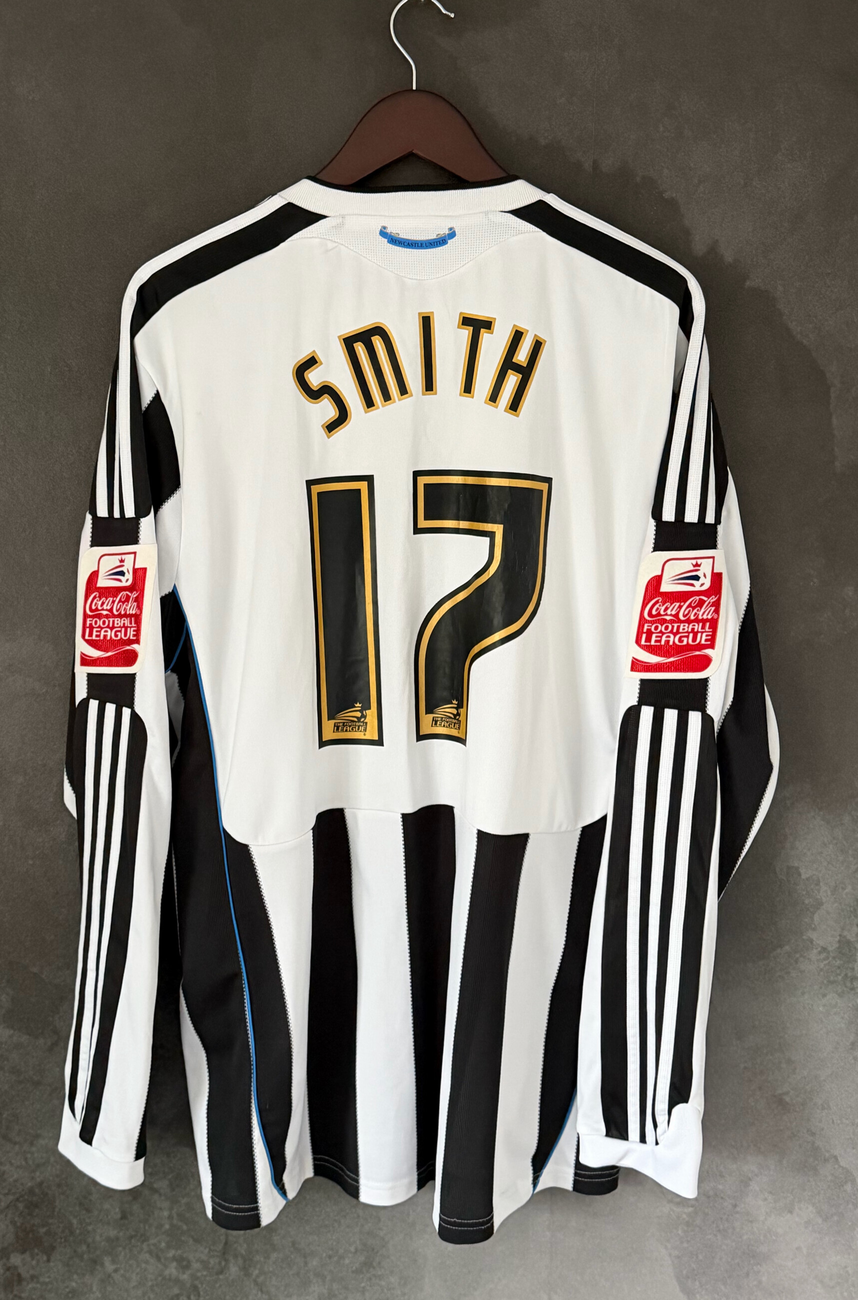 Newcastle United 2009/10 Home SMITH 17 XL 8/10 view 2