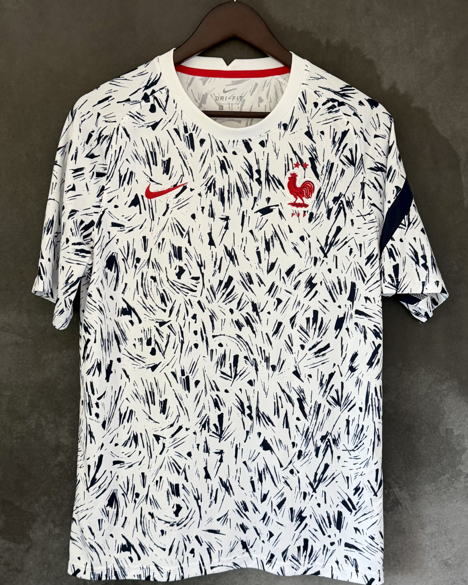 France 2020 Pre Match Jersey Large 10/10