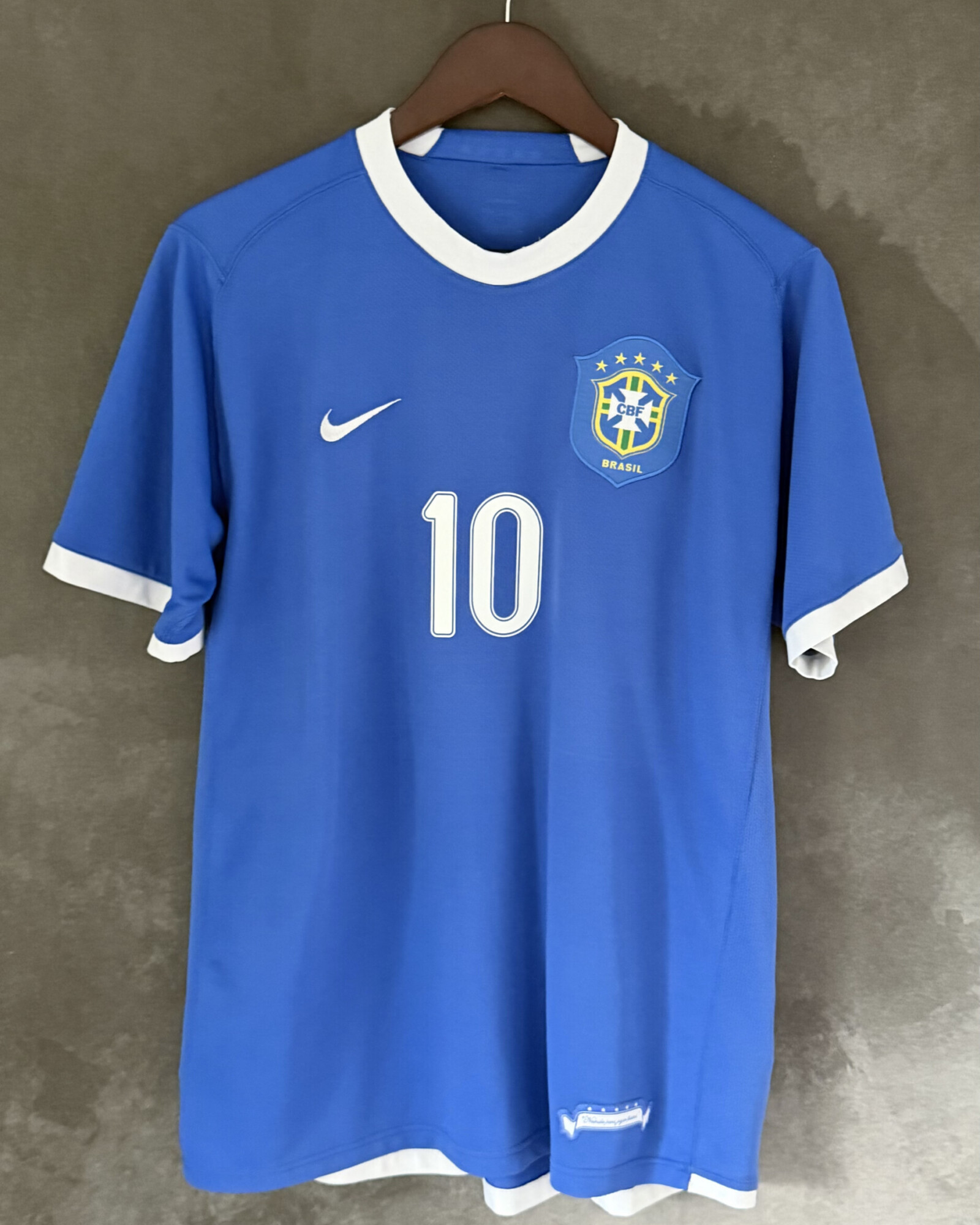Brazil 2006 Away Ronaldinho 10 Large 7/10