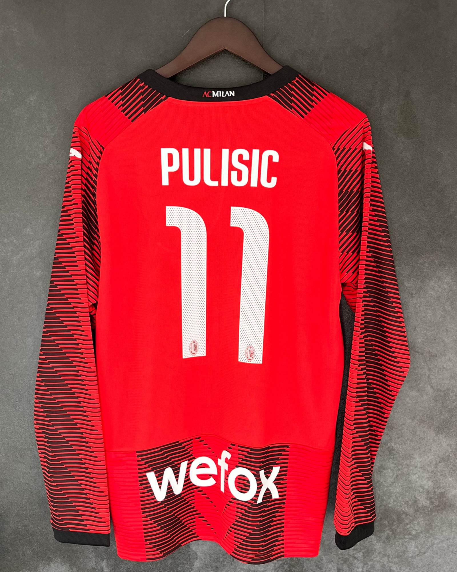 AC Milan 2023/24 Home PULISIC 11 10/10 BNWT