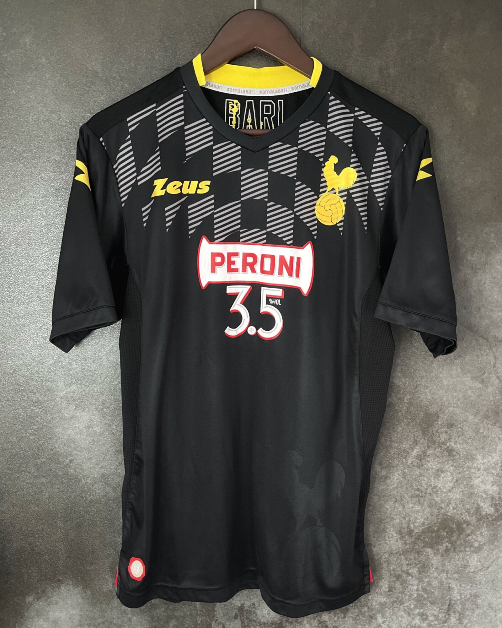 AS Bari 2017/18 Third Large Zeus 8/10