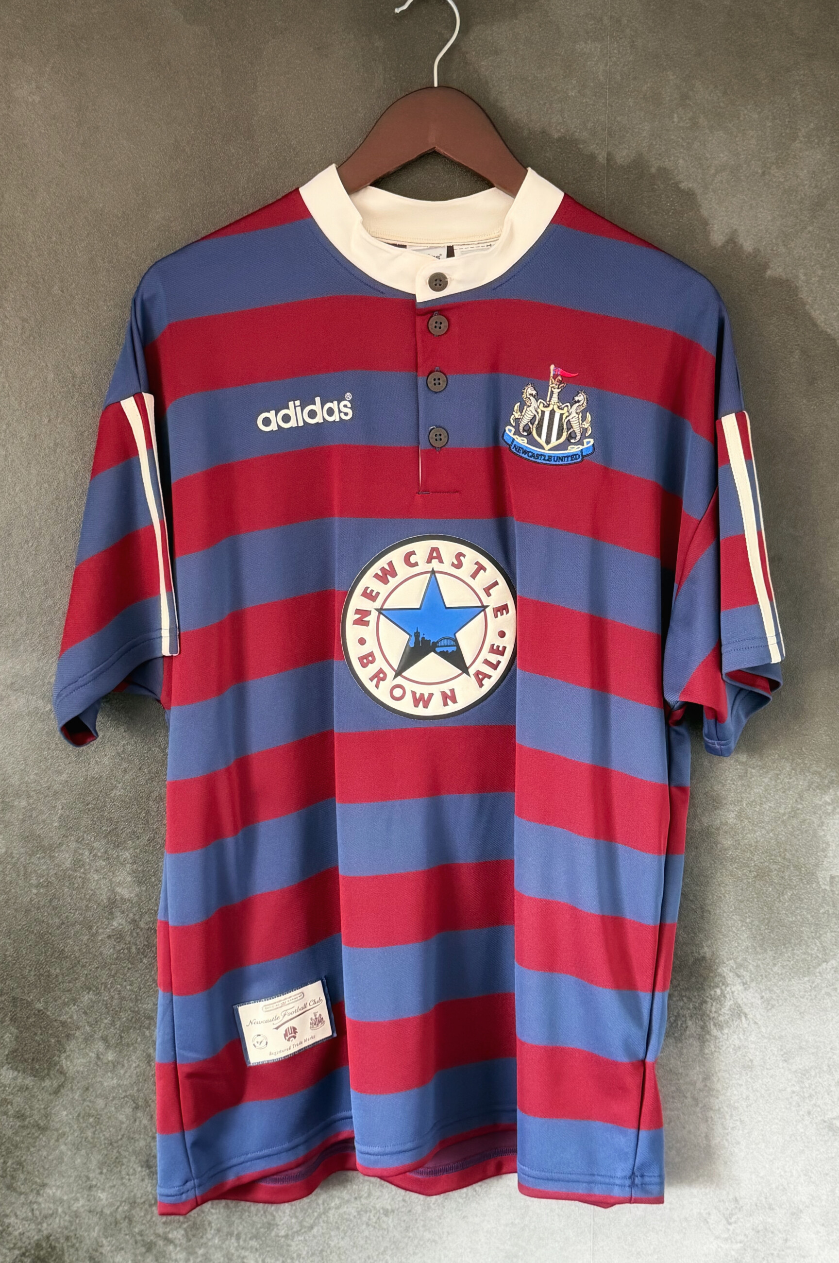 Newcastle United 1995/96 Away (2025) FERDINAND 9 Large 10/10 BNWT view 2