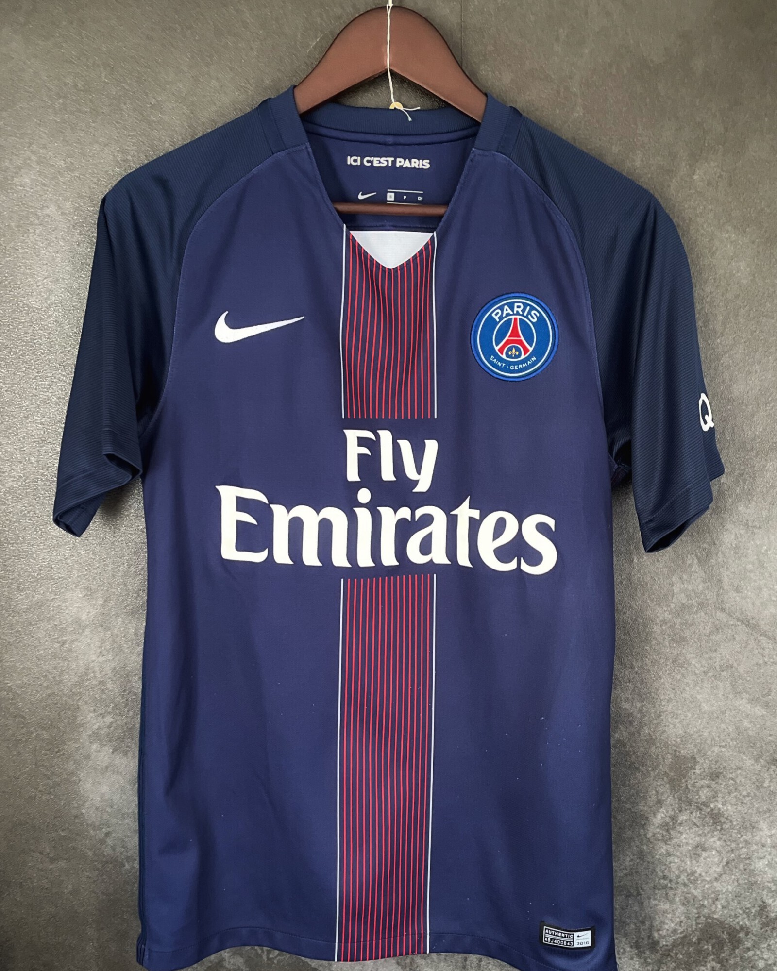 PSG 2016/17 Home CAVANI 9 Small 8/10
