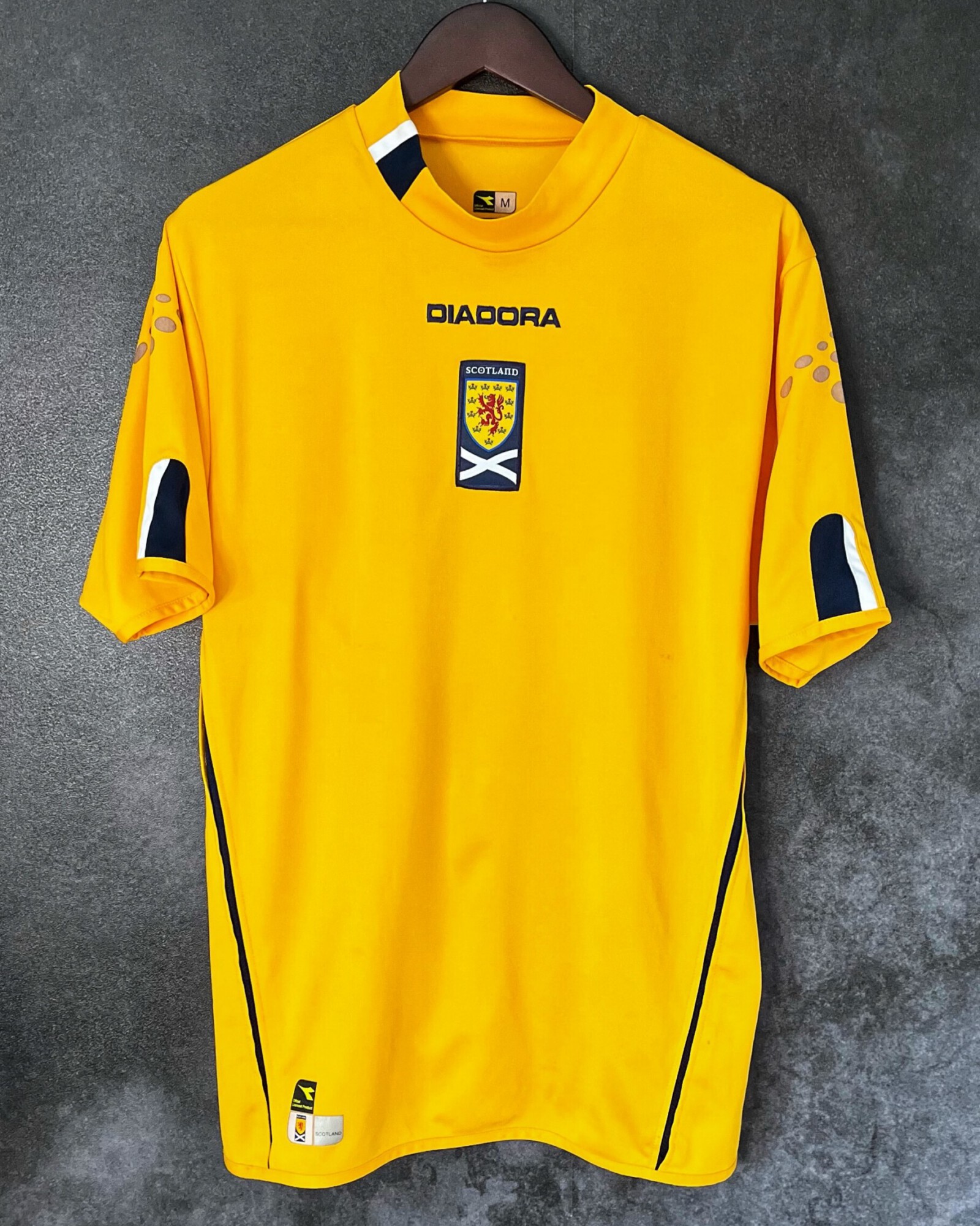 Scotland 2004 Third Medium Diadora 9/10