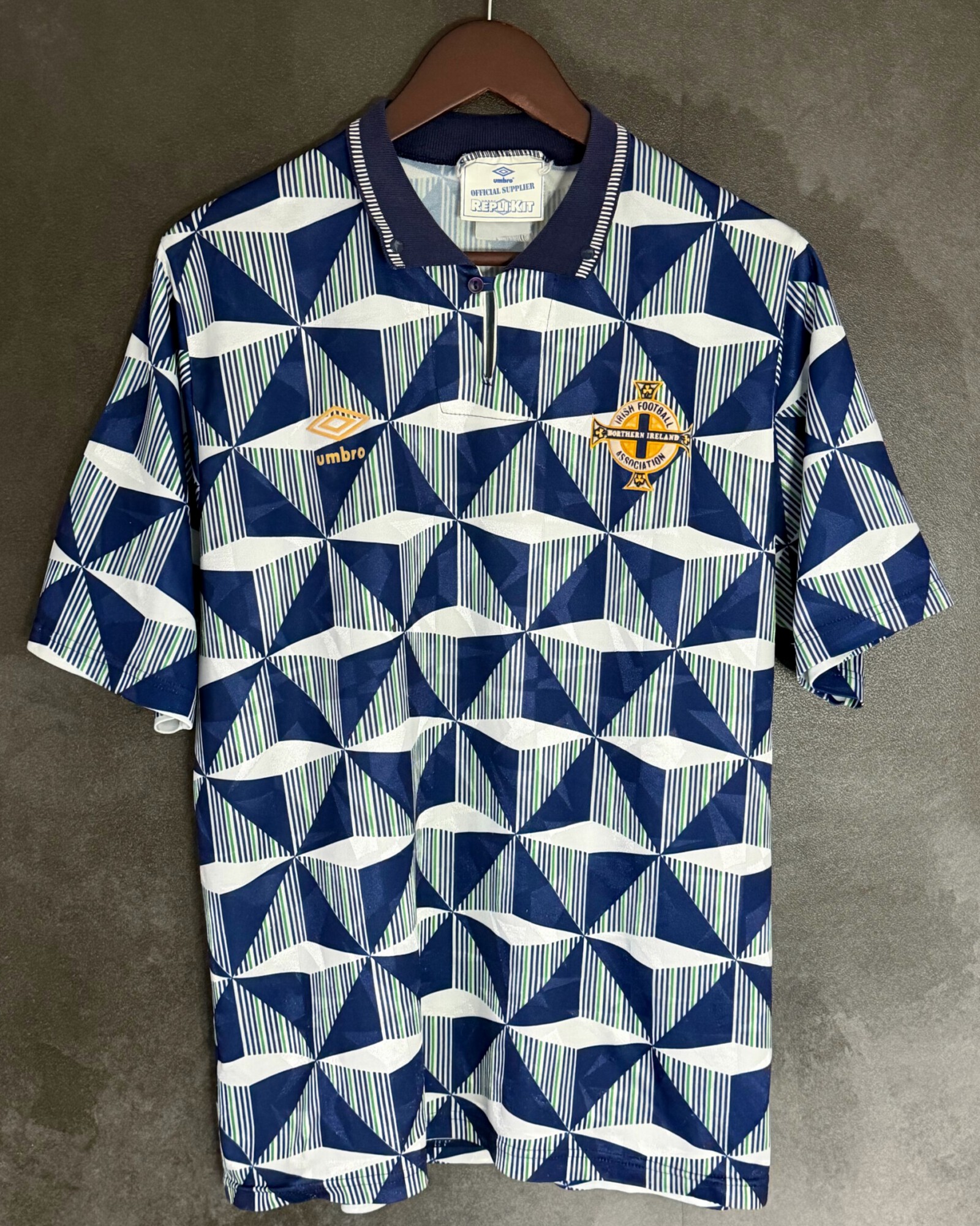 Northern Ireland 1990 Away Large 7/10