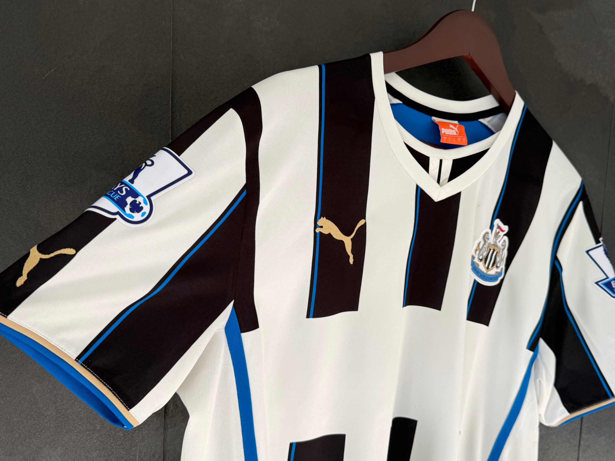 Newcastle United 2013/14 Home TIOTE 24 Large 8/10 view 10