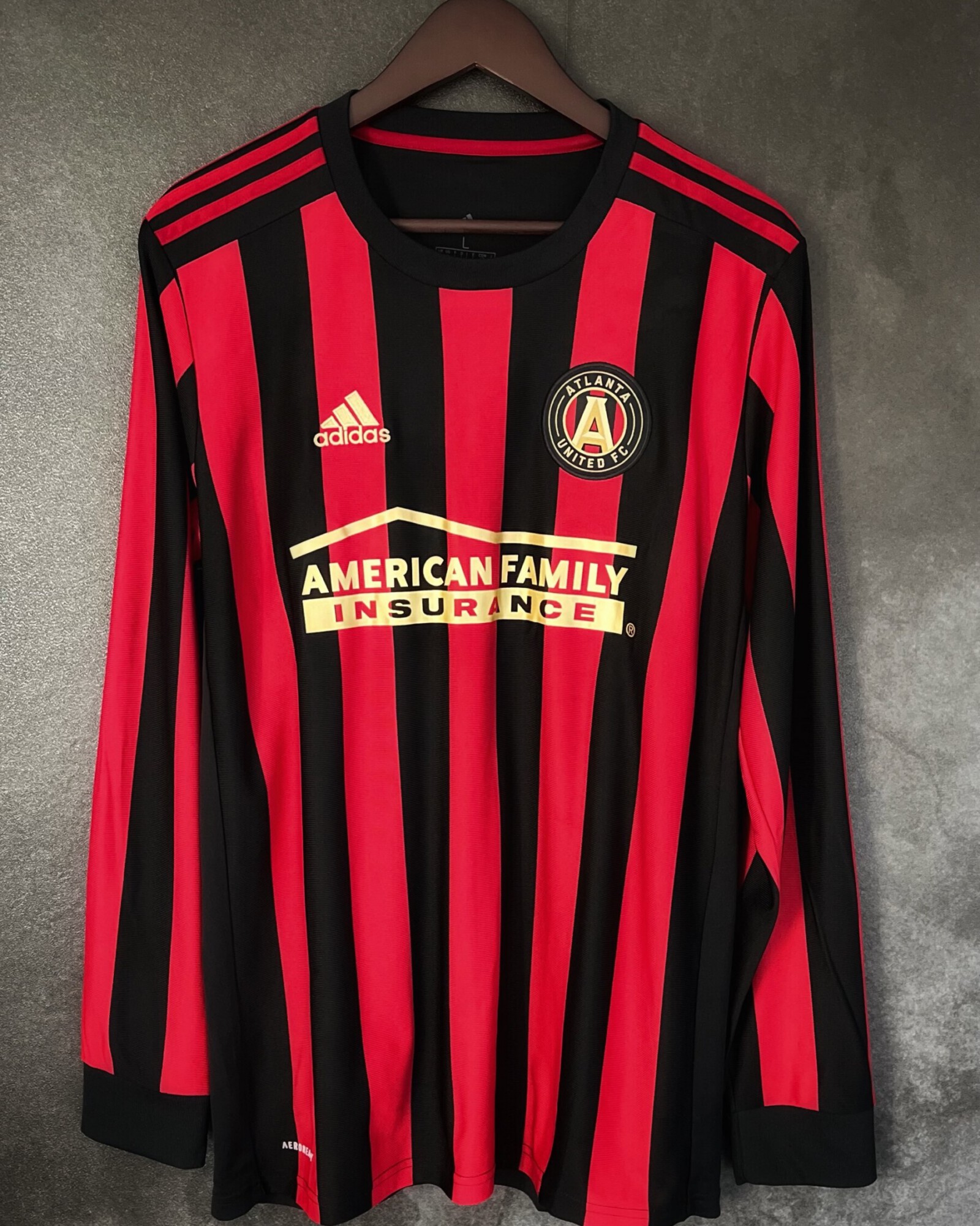 Atlanta United 2018/19 Home G.Martinez 10 LS Large 9/10