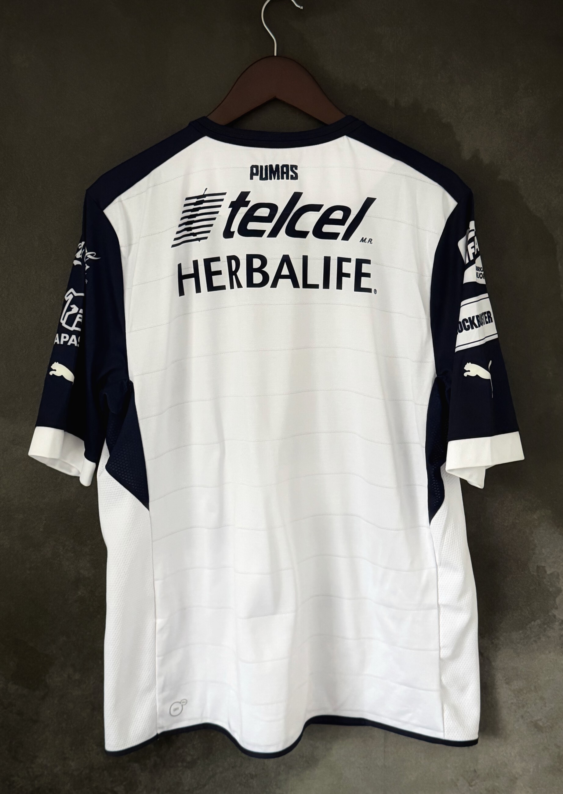 PUMAS UNAM 2013/14 Third XL 8/10 view 2