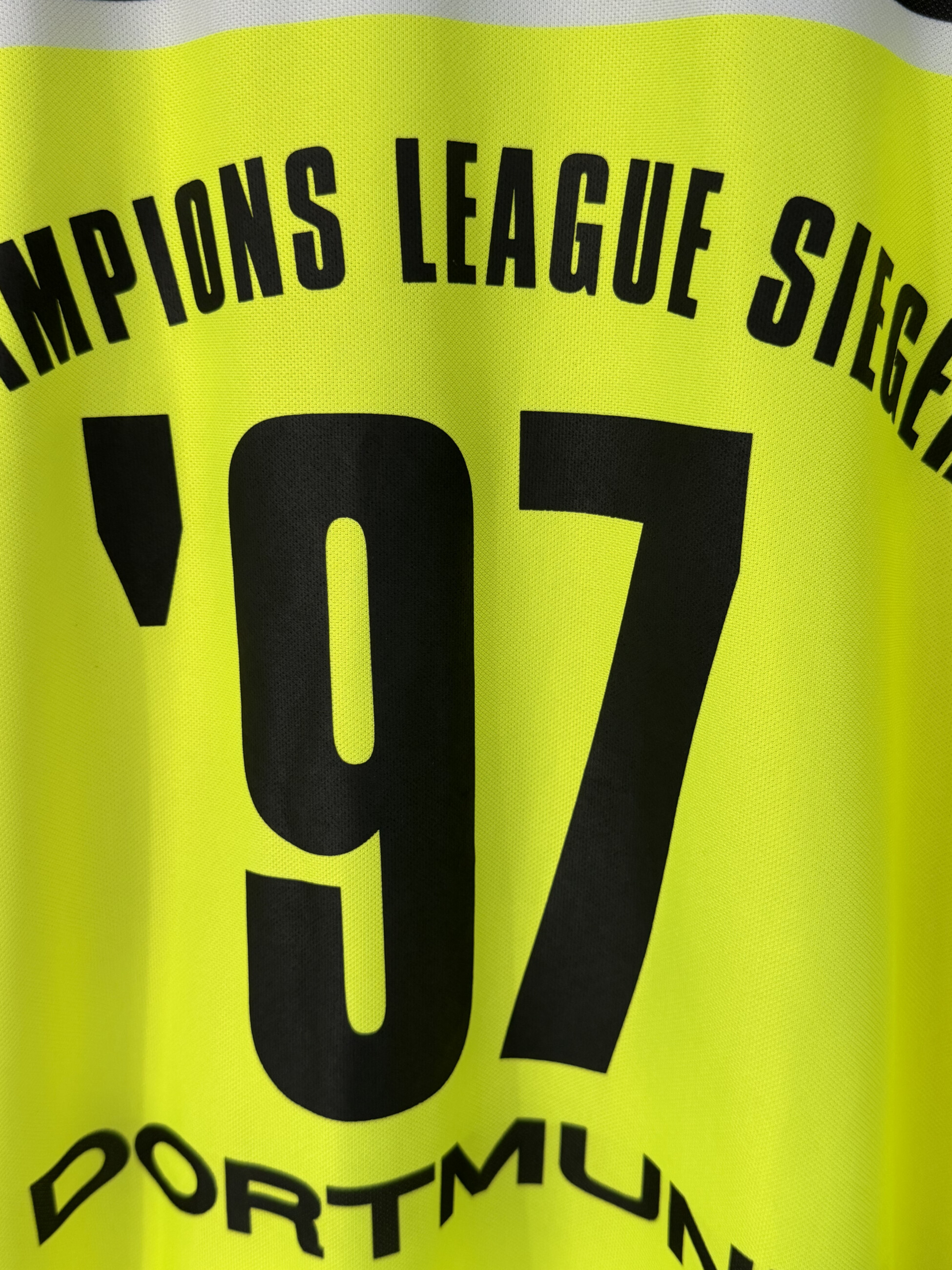 BVB Borussia Dortmund 1997/98 Home XL 9/10 view 3