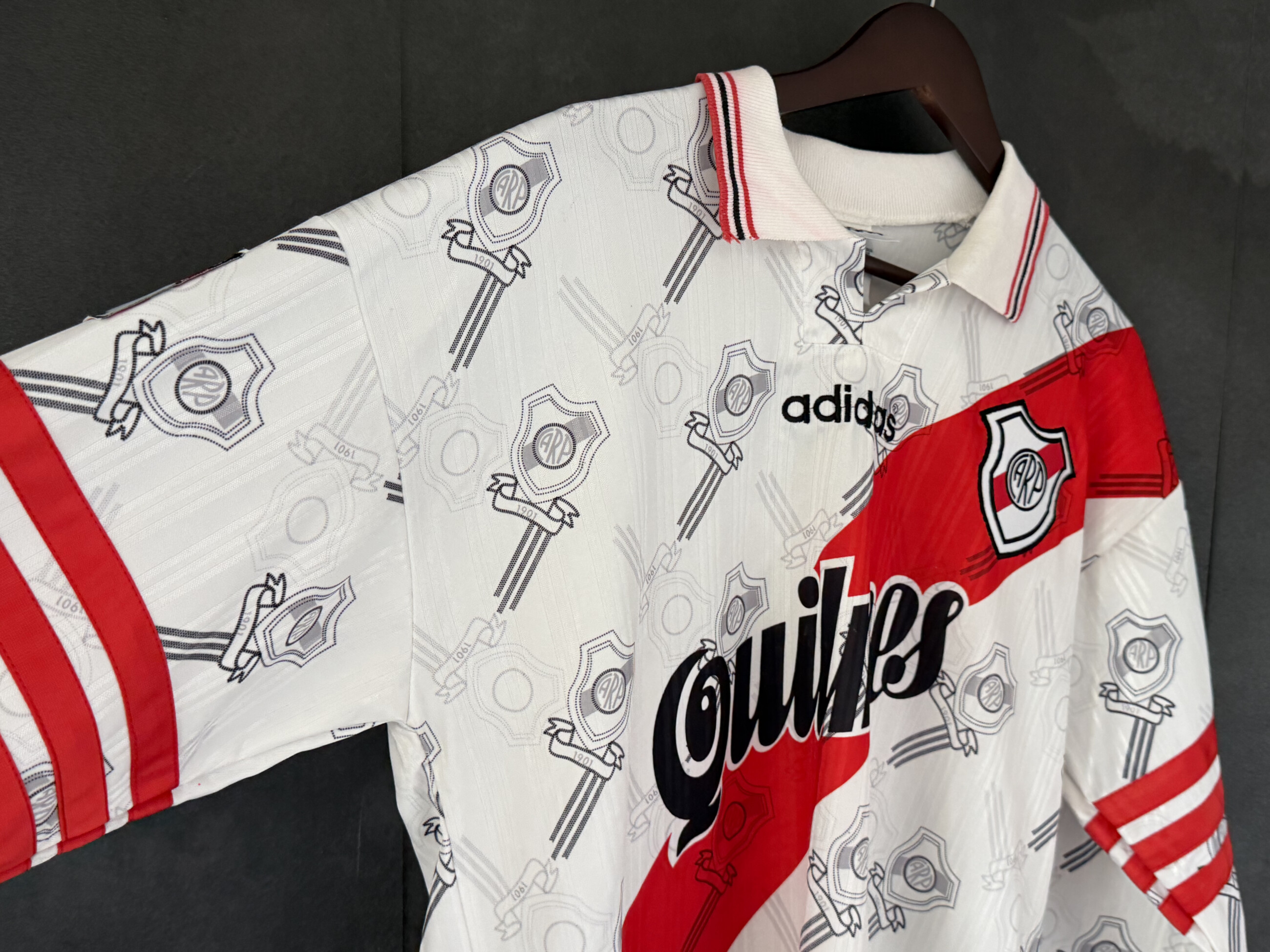 River Plate 1996/98 Home Large 9/10 view 13
