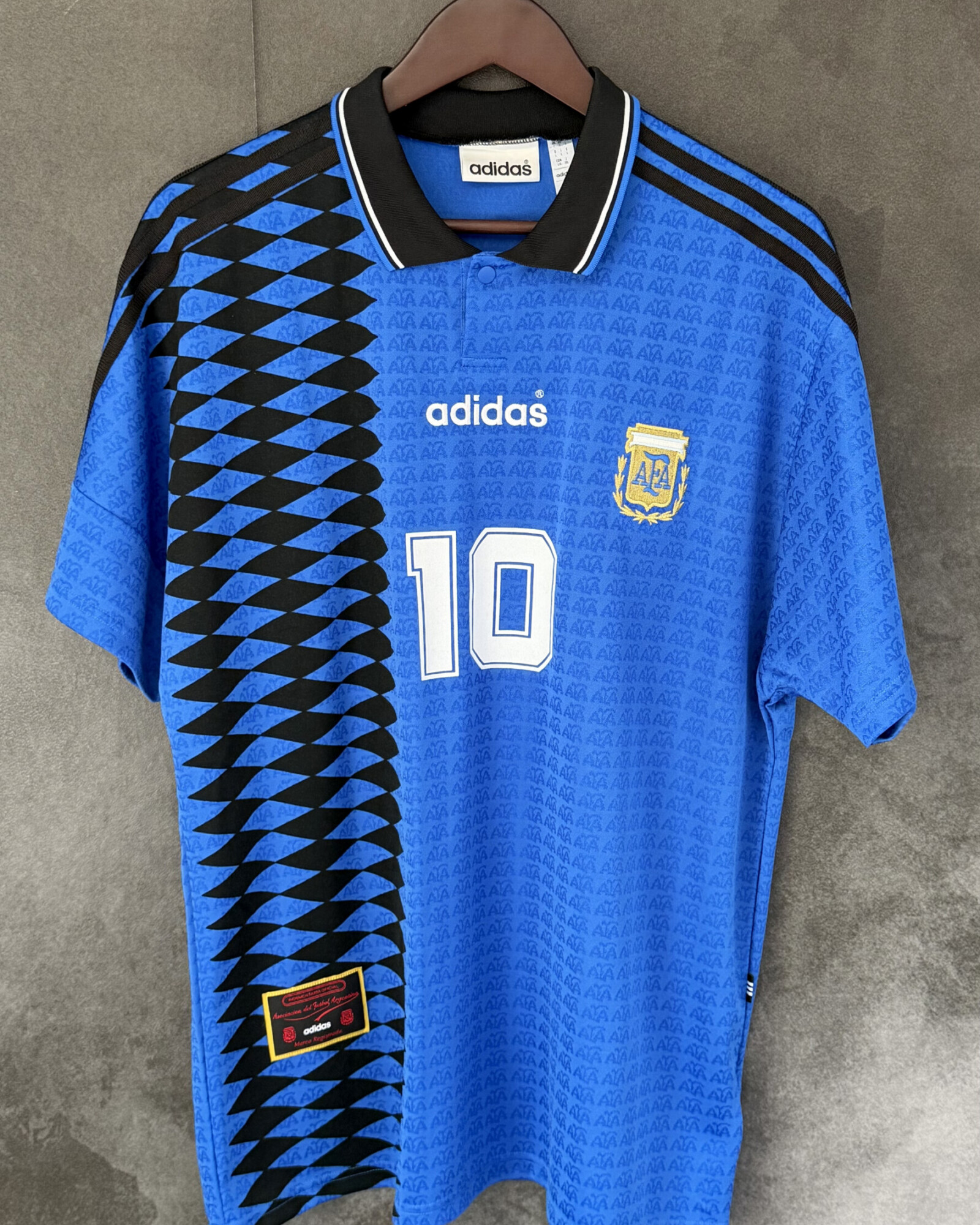 Argentina 1994 (2023) Away MARADONA 10 L 10/10