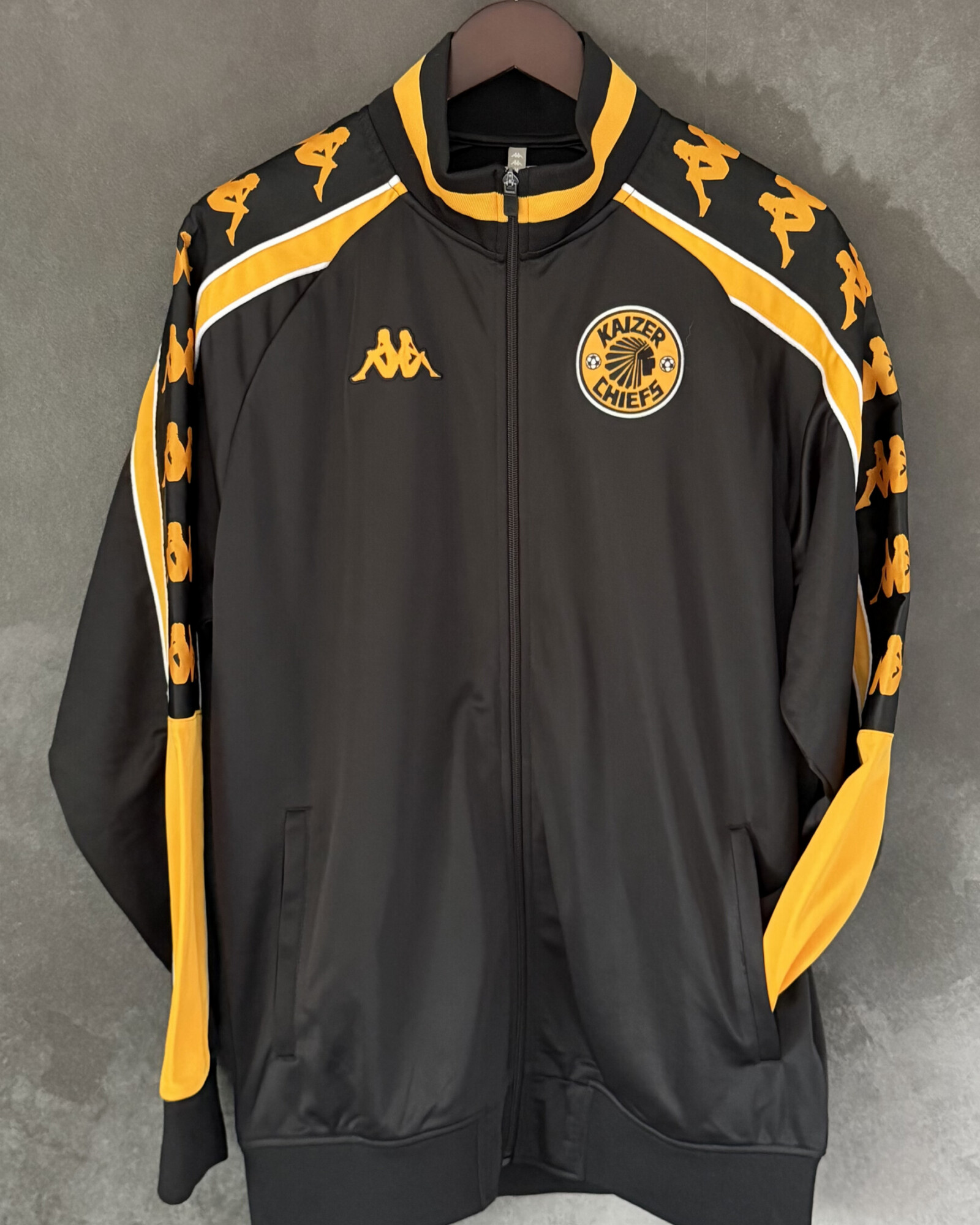 Kaizer Chiefs Track Jacket Large 9/10