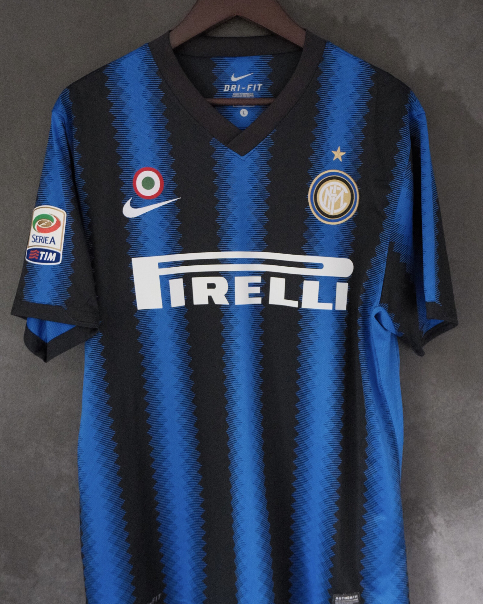 Inter Milan 2009/10 Home CAMBIASSO 19 Large 10/10