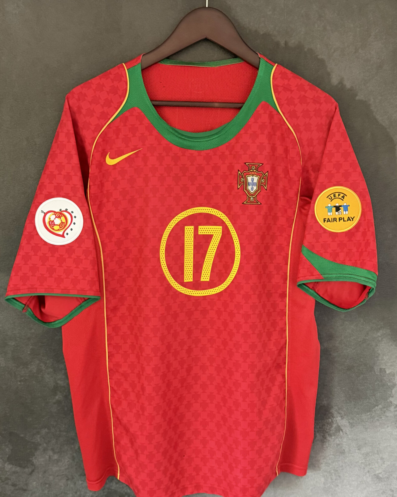 Portugal 2004 Home C.RONALDO 17 XL 8/10