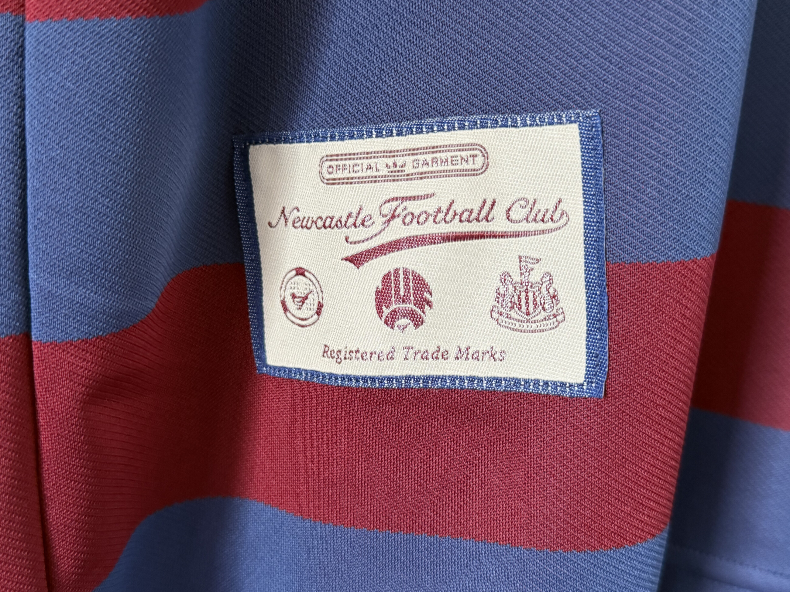 Newcastle United 1995/96 Away (2025) FERDINAND 9 Large 10/10 BNWT view 9