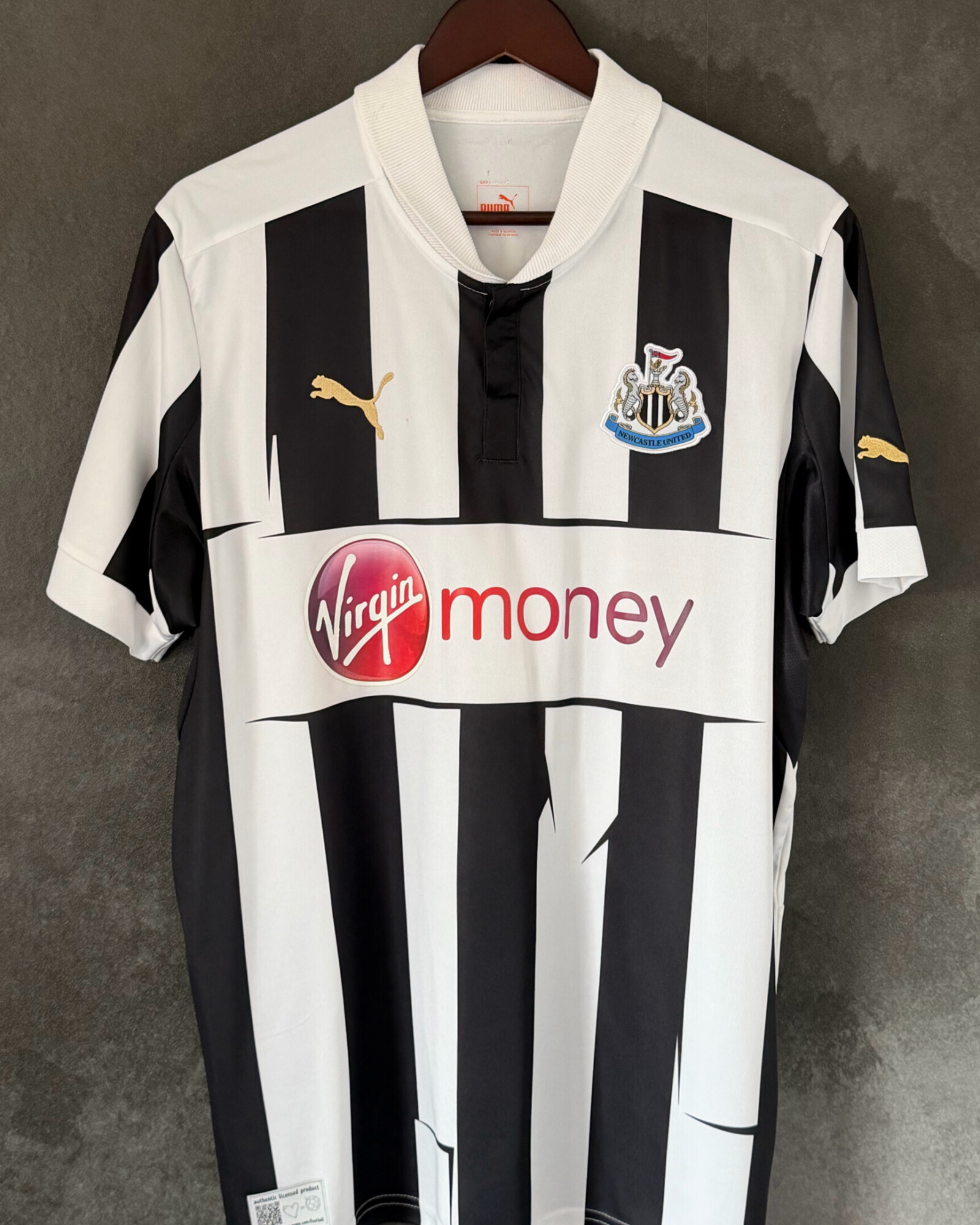 Newcastle United 2012/13 Home COLOCCINI 2 Large 8/10