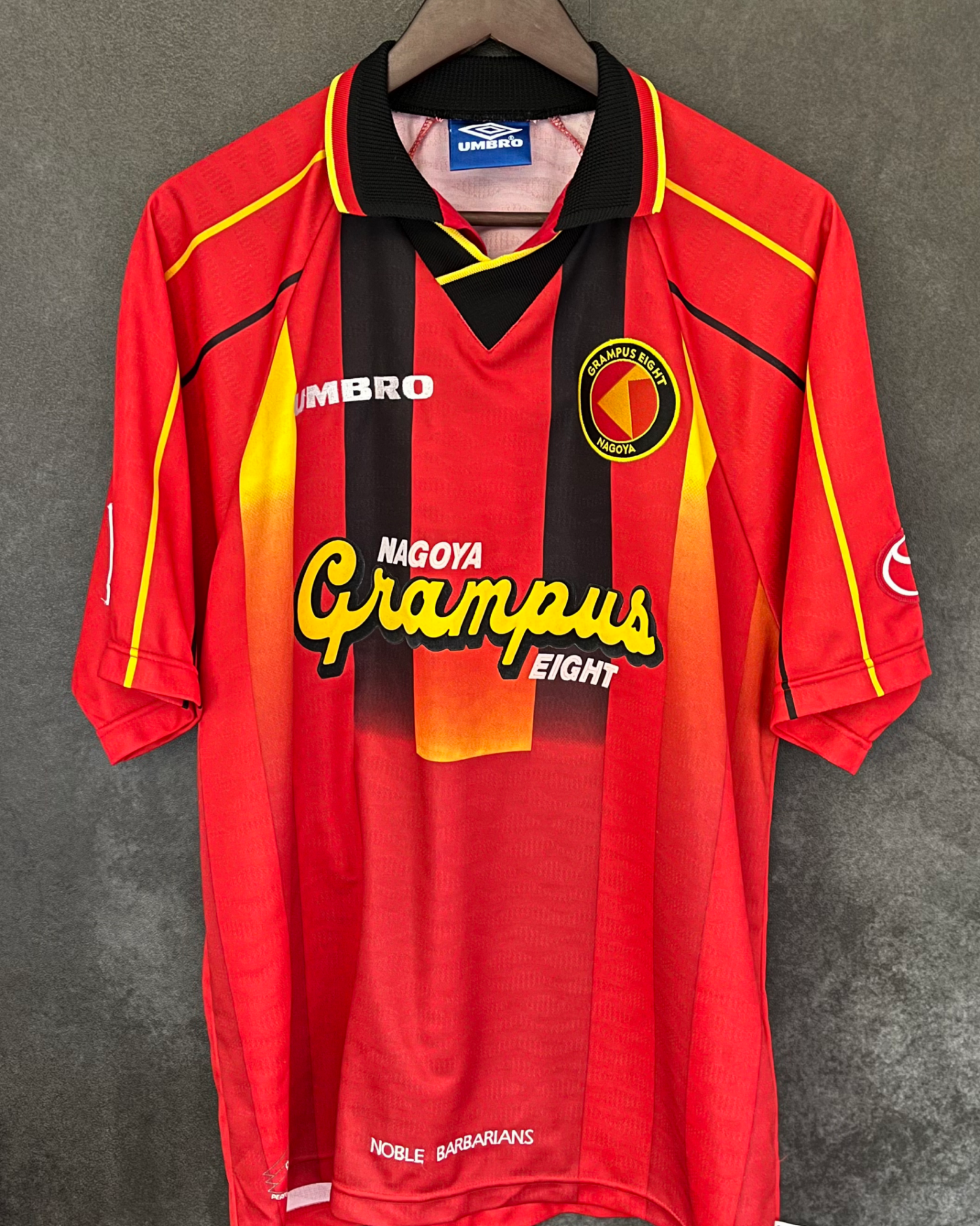 Nagoya Grampus Eight 1997/98 Home XL 9/10