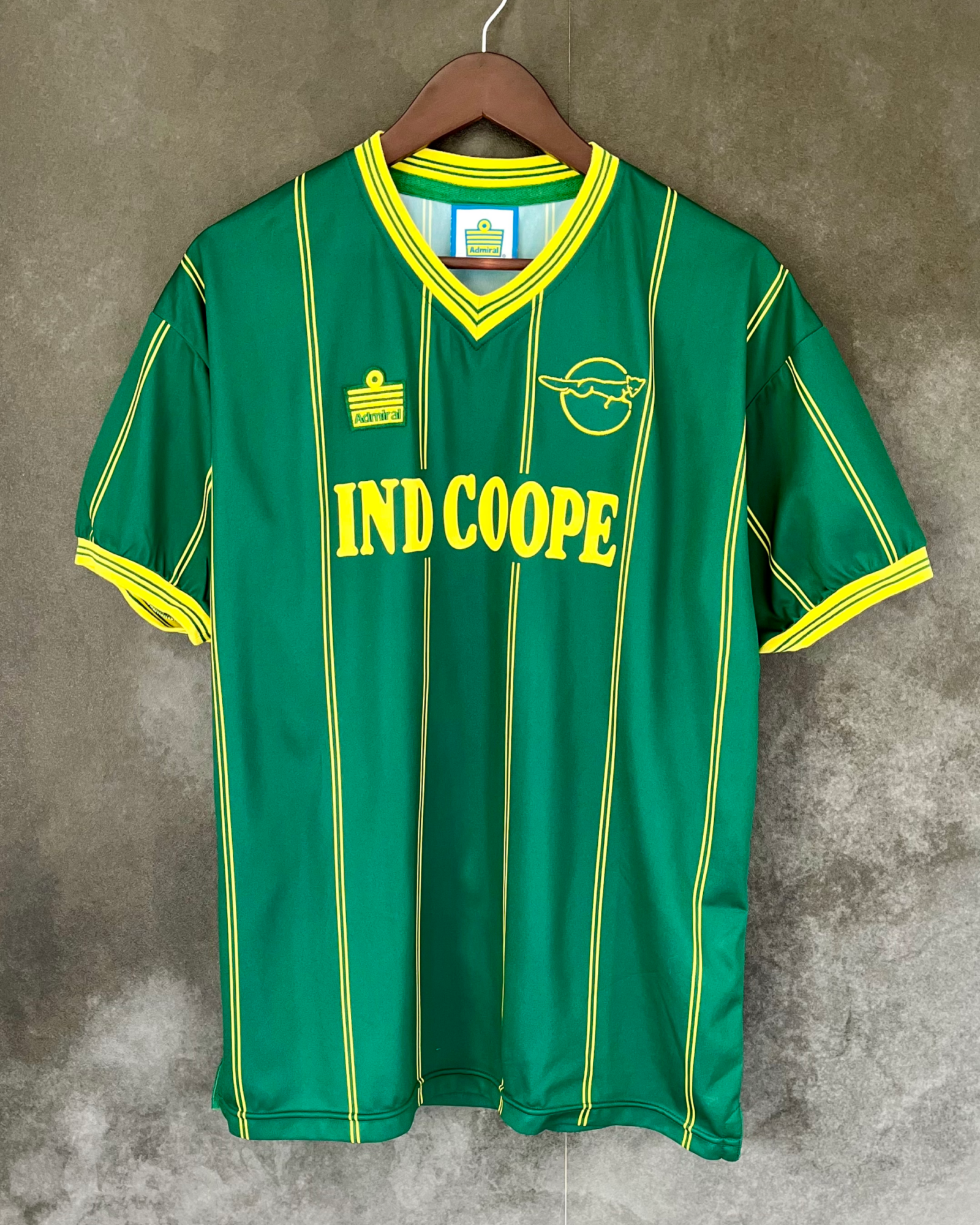 Leicester City 1983/85 Away by Admiral (Re issue) Large 9.5/10