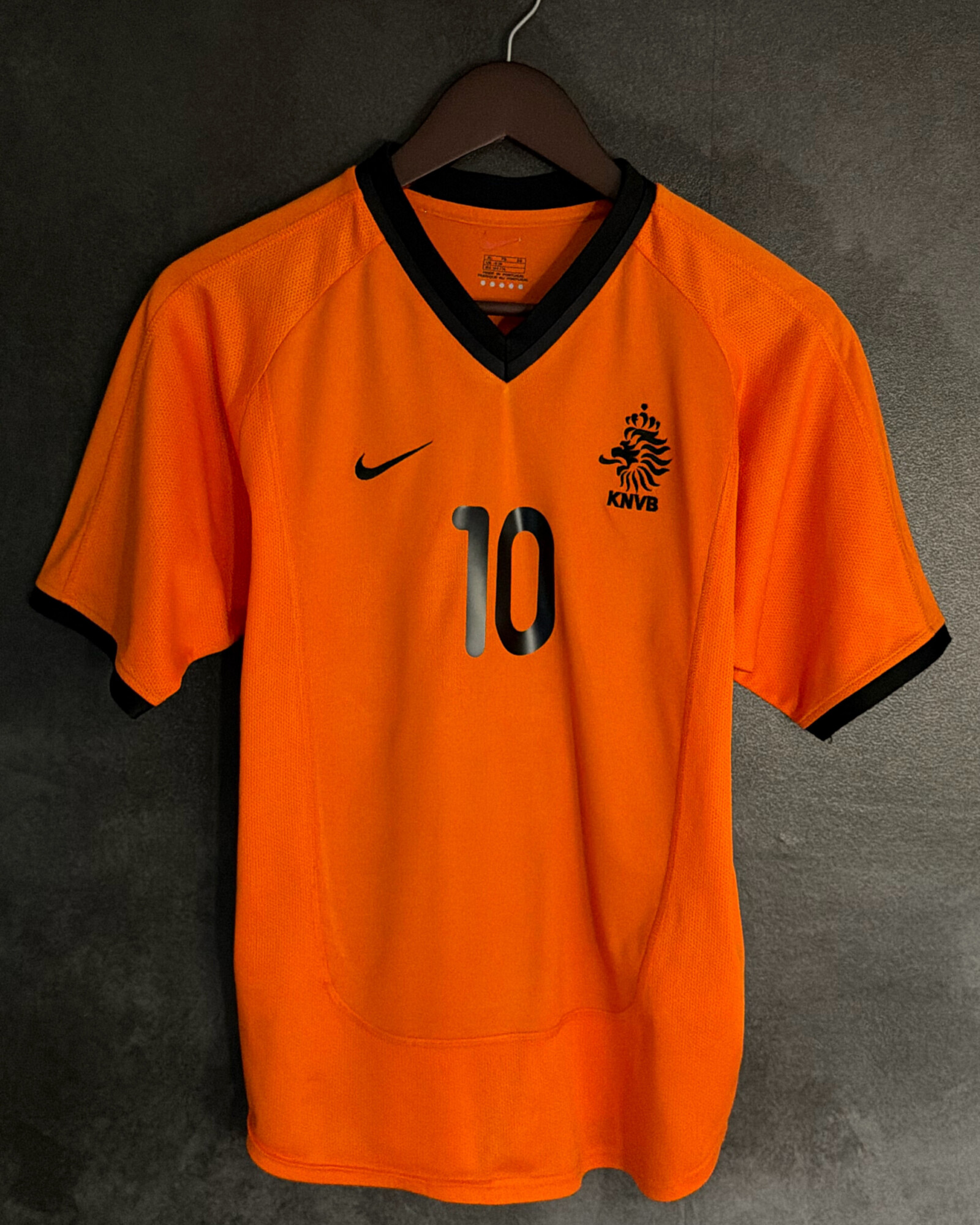 Netherlands 2000 Home BERGKAMP 10 Small 8/10