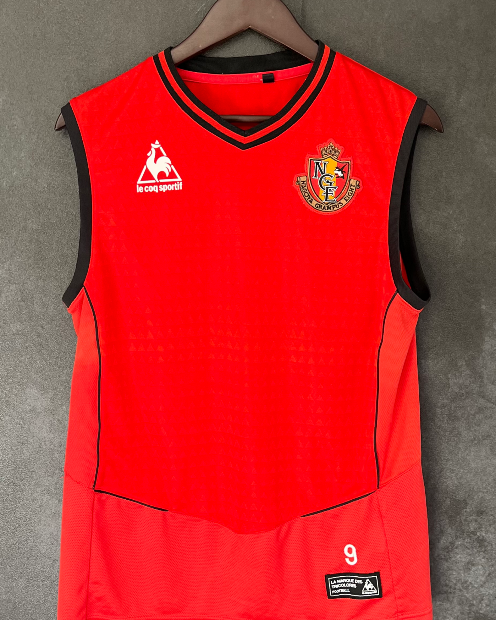 Nagoya Grampus Eight 2000/04 Training vest Medium 9/10