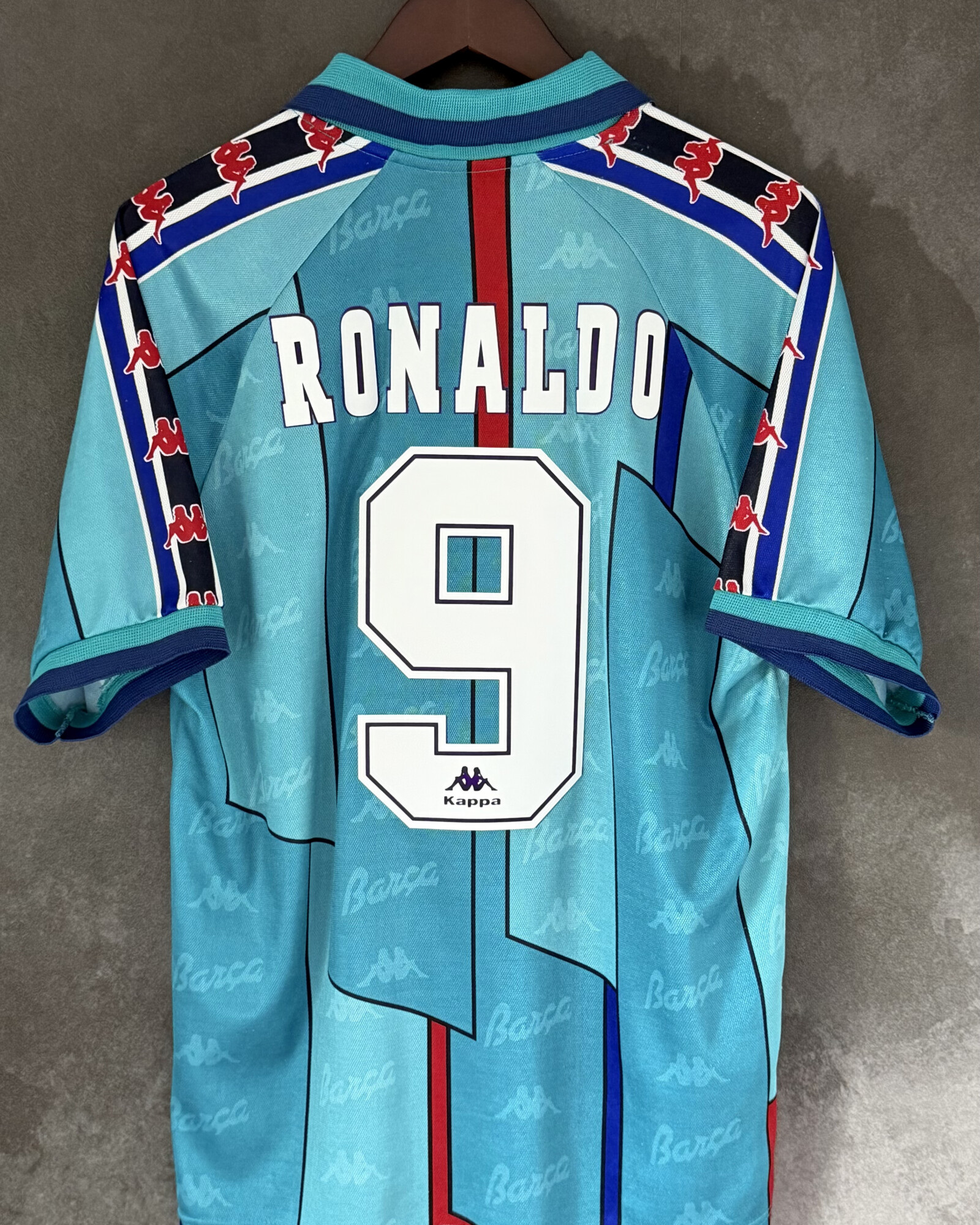 FC Barcelona 1995/97 Away RONALDO 9 Large 8/10