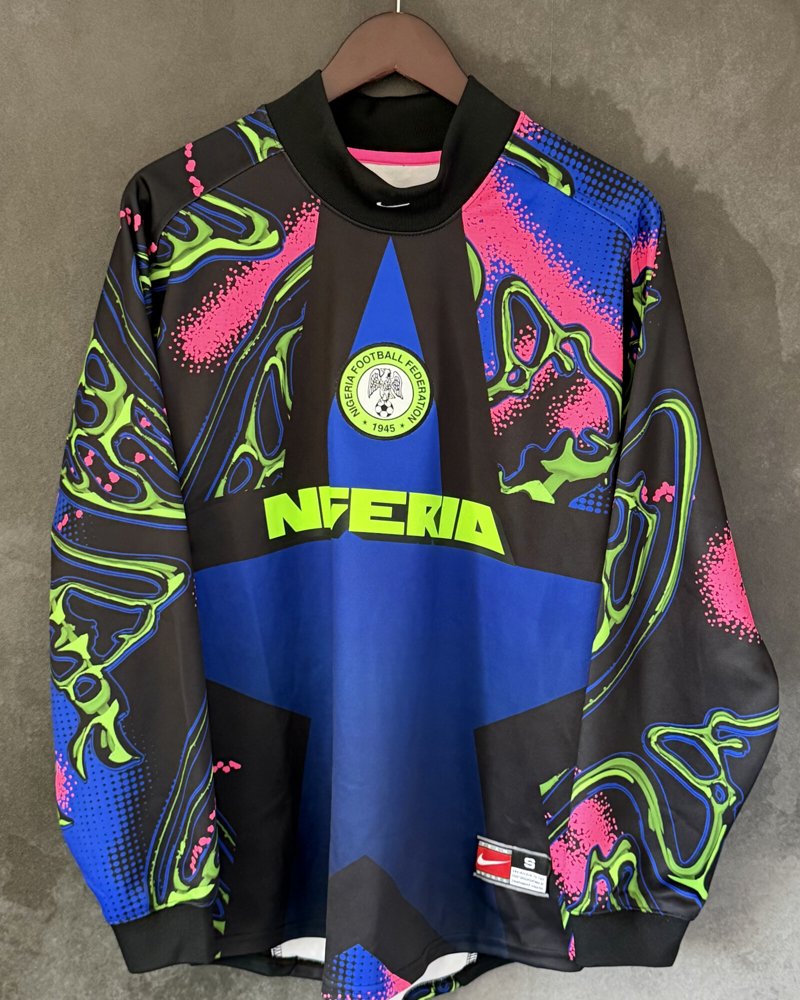 Nike Nigeria Hollywood GK Medium 10/10 BNWT