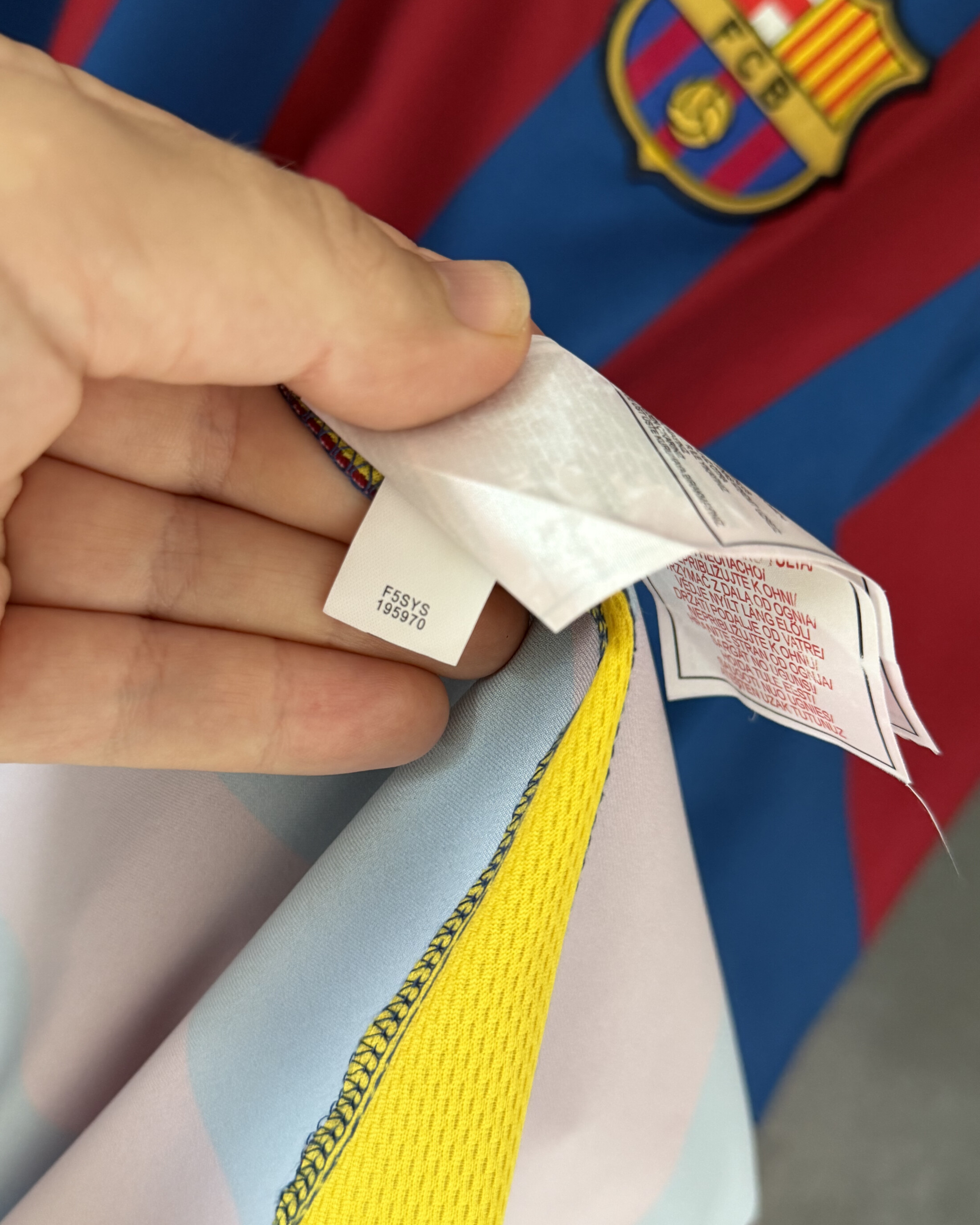 FC Barcelona 2005/06 Home RONALDINHO 10 XXL 8/10 view 5