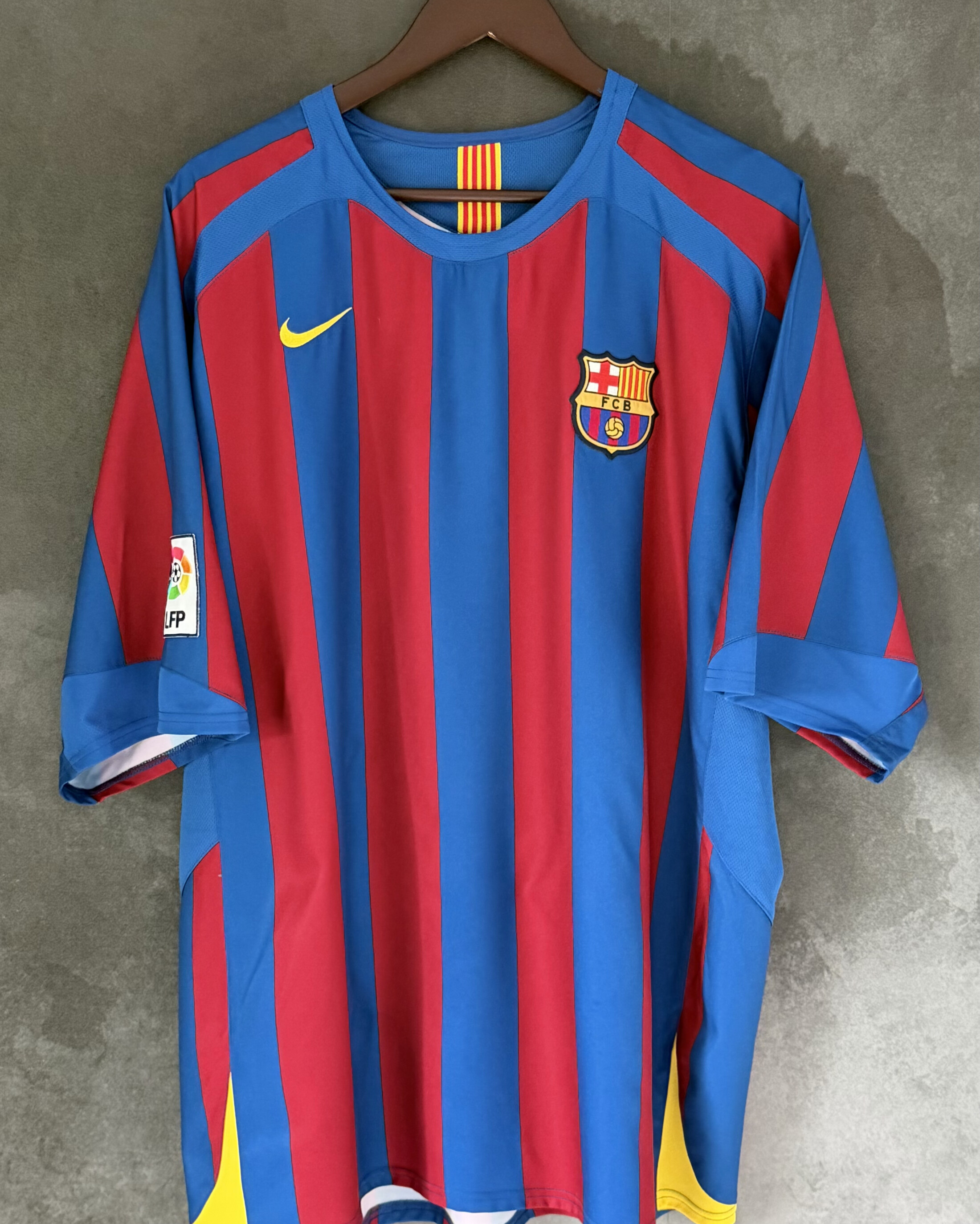 FC Barcelona 2005/06 Home RONALDINHO 10 XXL 8/10