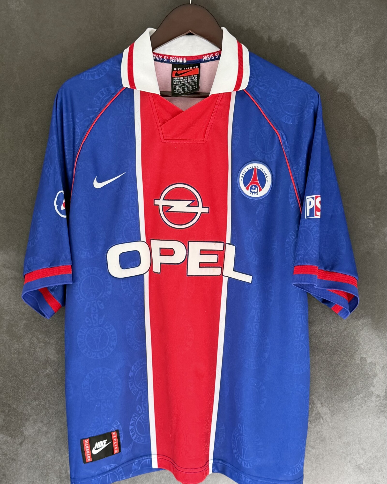 PSG 1995/96 Home Large
