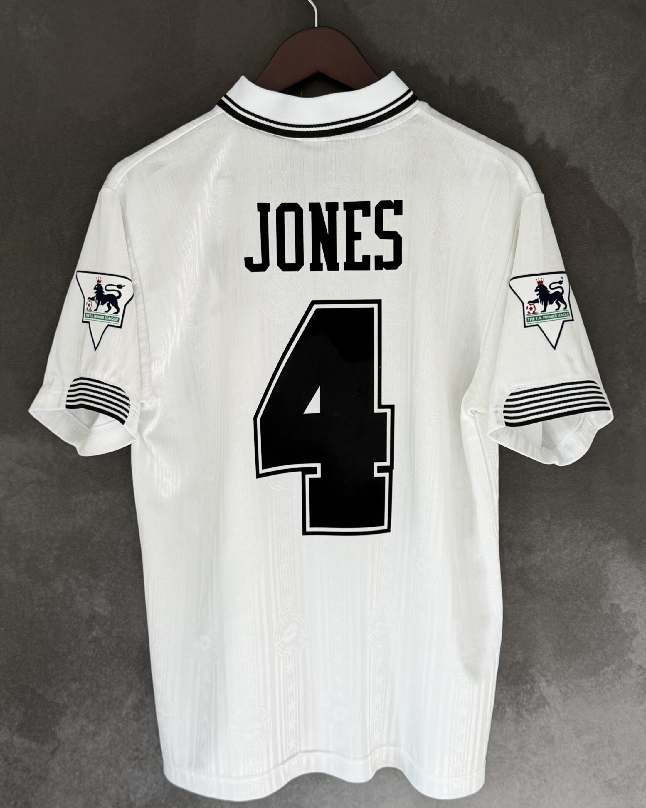 Wimbledon 1996/97 Away Medium JONES 4 - Image 2