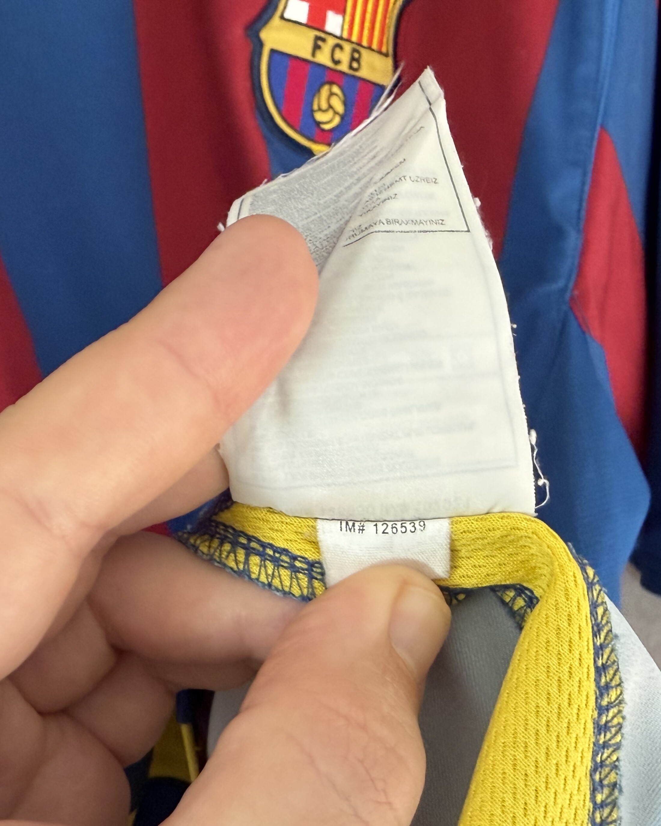 Barcelona 2005/06 Home RONAHLDINHO 10 XL 9/10 - Image 7