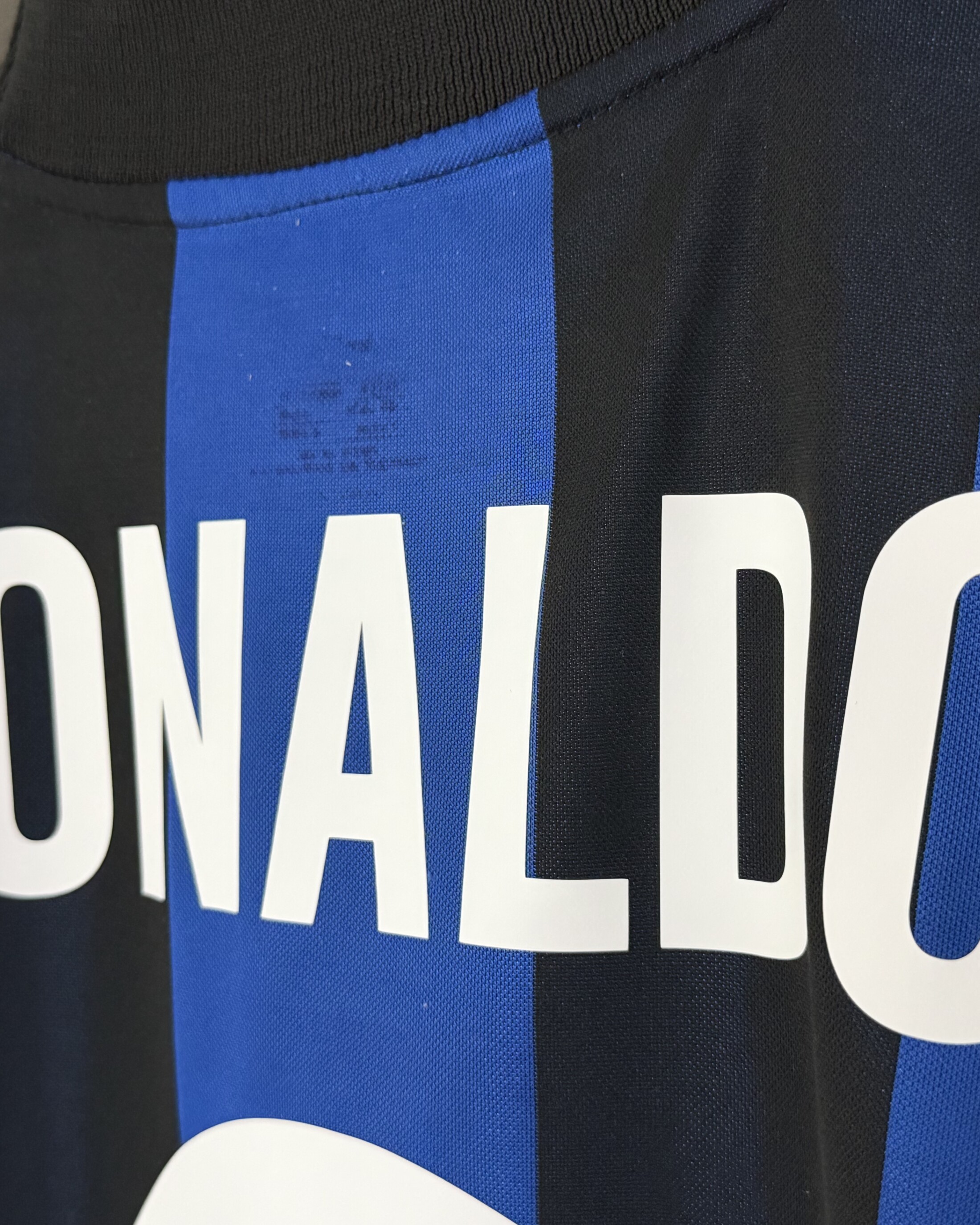 Inter Milan 2000/01 Home RONALDO 9 Small 9/10 - Image 3