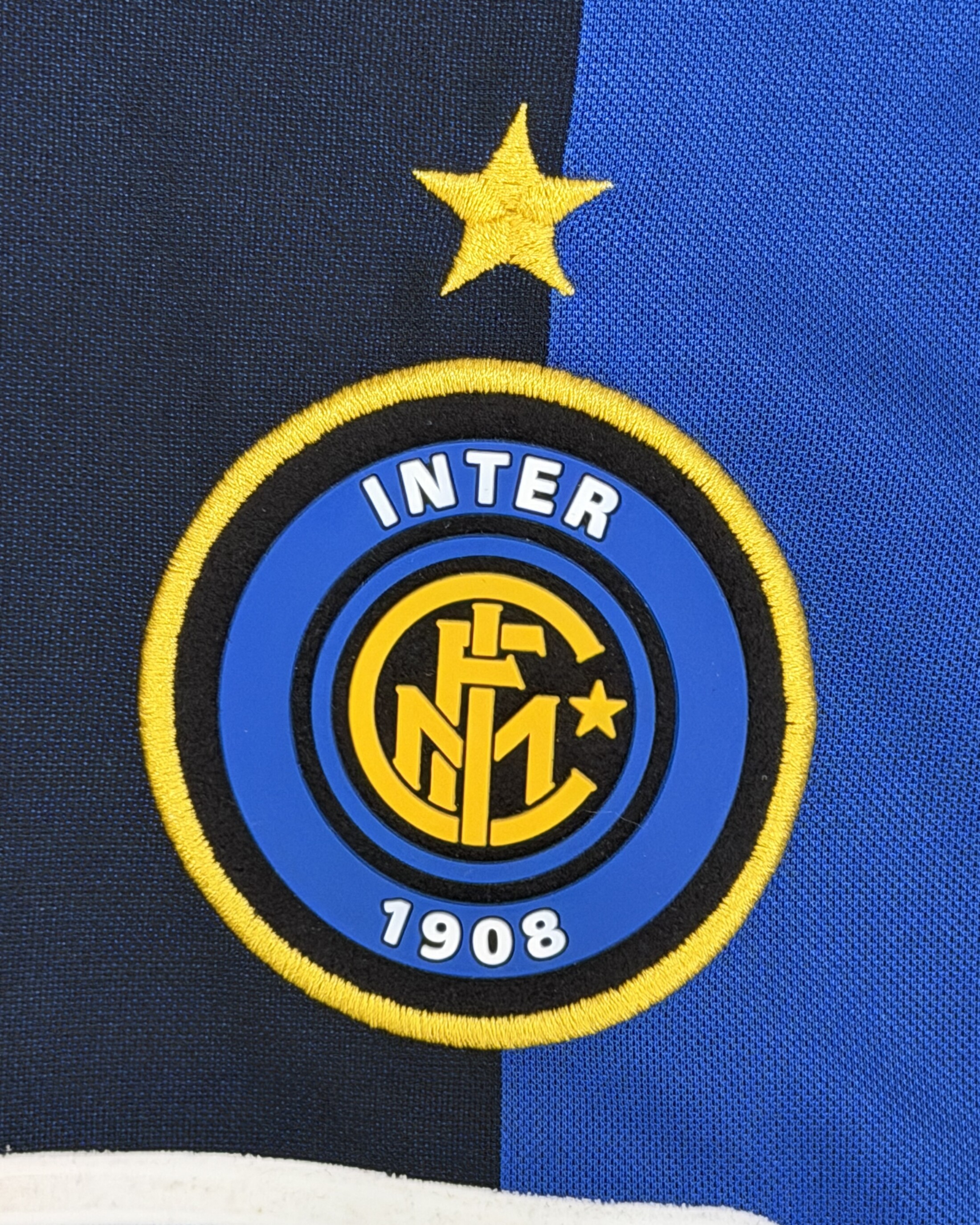 Inter Milan 2000/01 Home RONALDO 9 Small 9/10 - Image 7