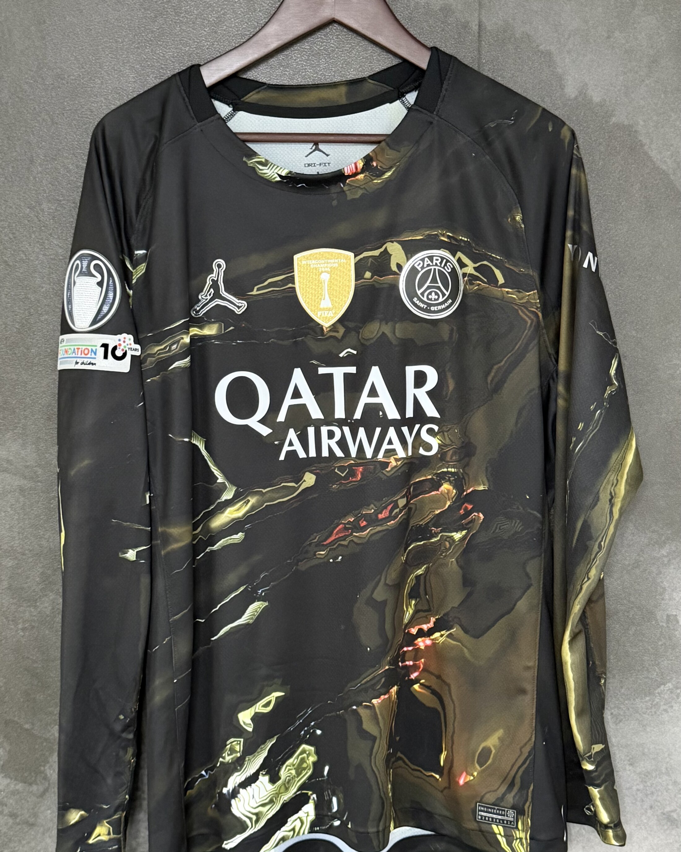 PSG 2025/26 5th DEMBELE 10 LARGE 10/10 BNWT - Image 2